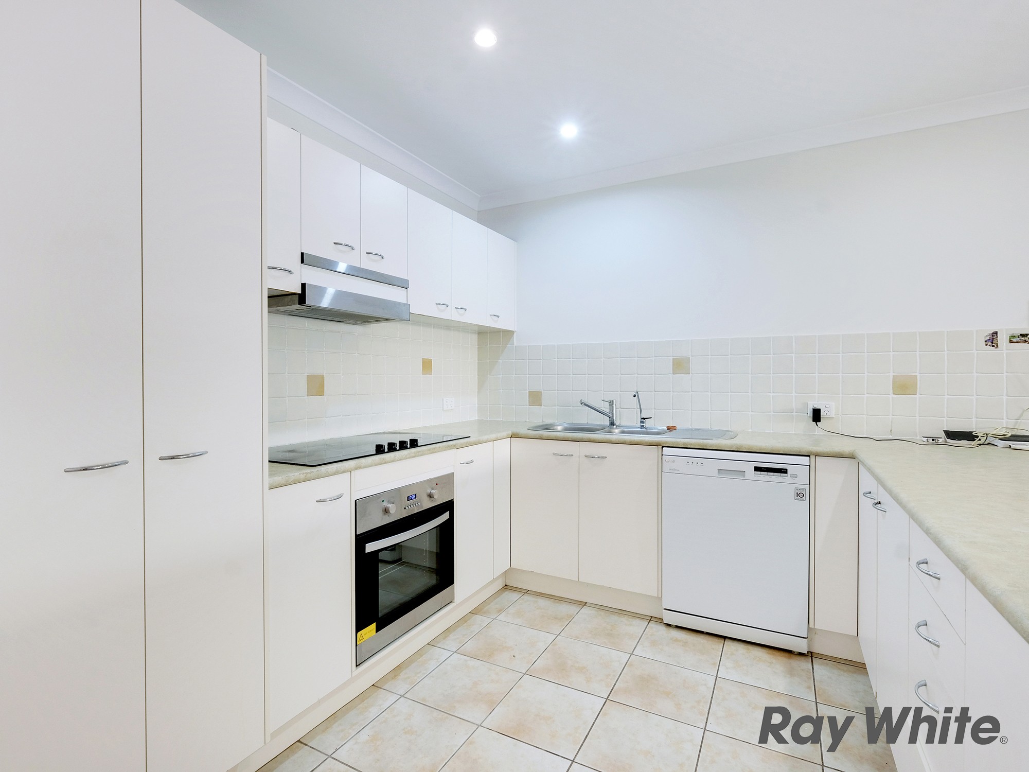 4 Columbus Place, Forest Lake, QLD 4078