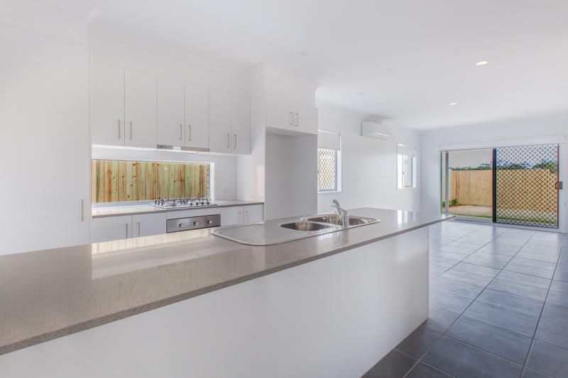 26 Mount Roberts Street, Park Ridge, QLD 4125