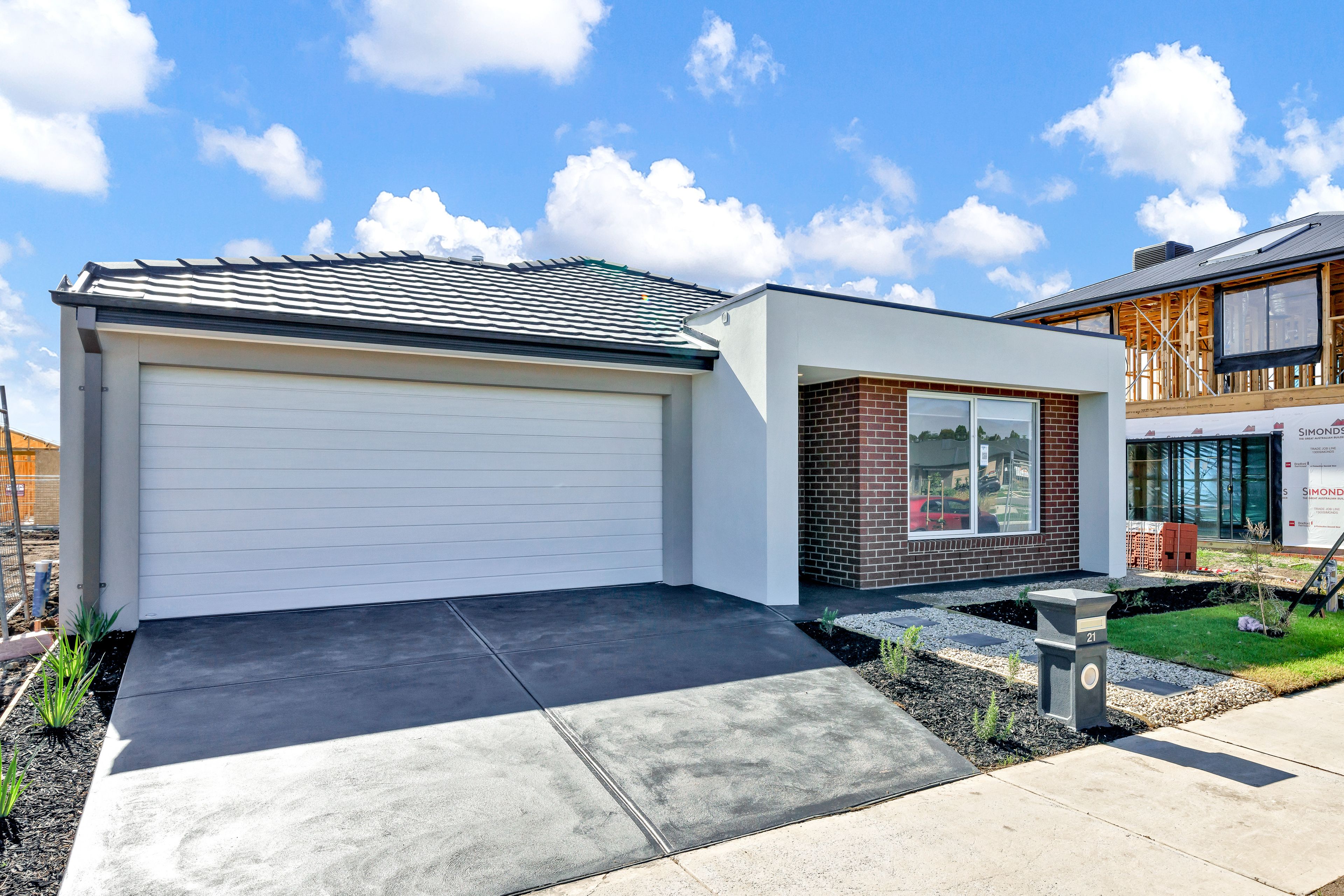 21 Bloodstone Way, Cranbourne East, VIC 3977