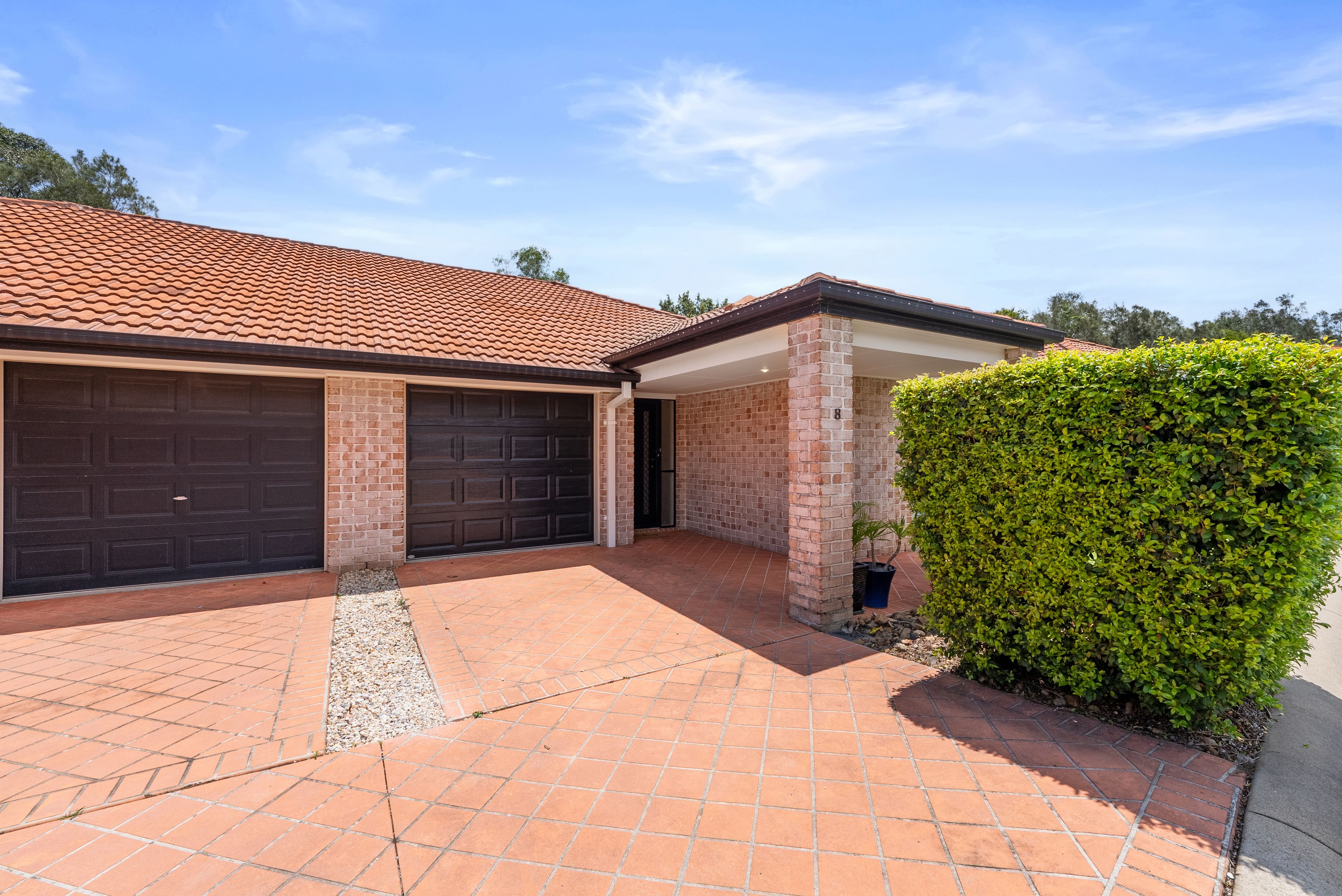 8/141 Pacific Pines Boulevard, Pacific Pines, QLD 4211