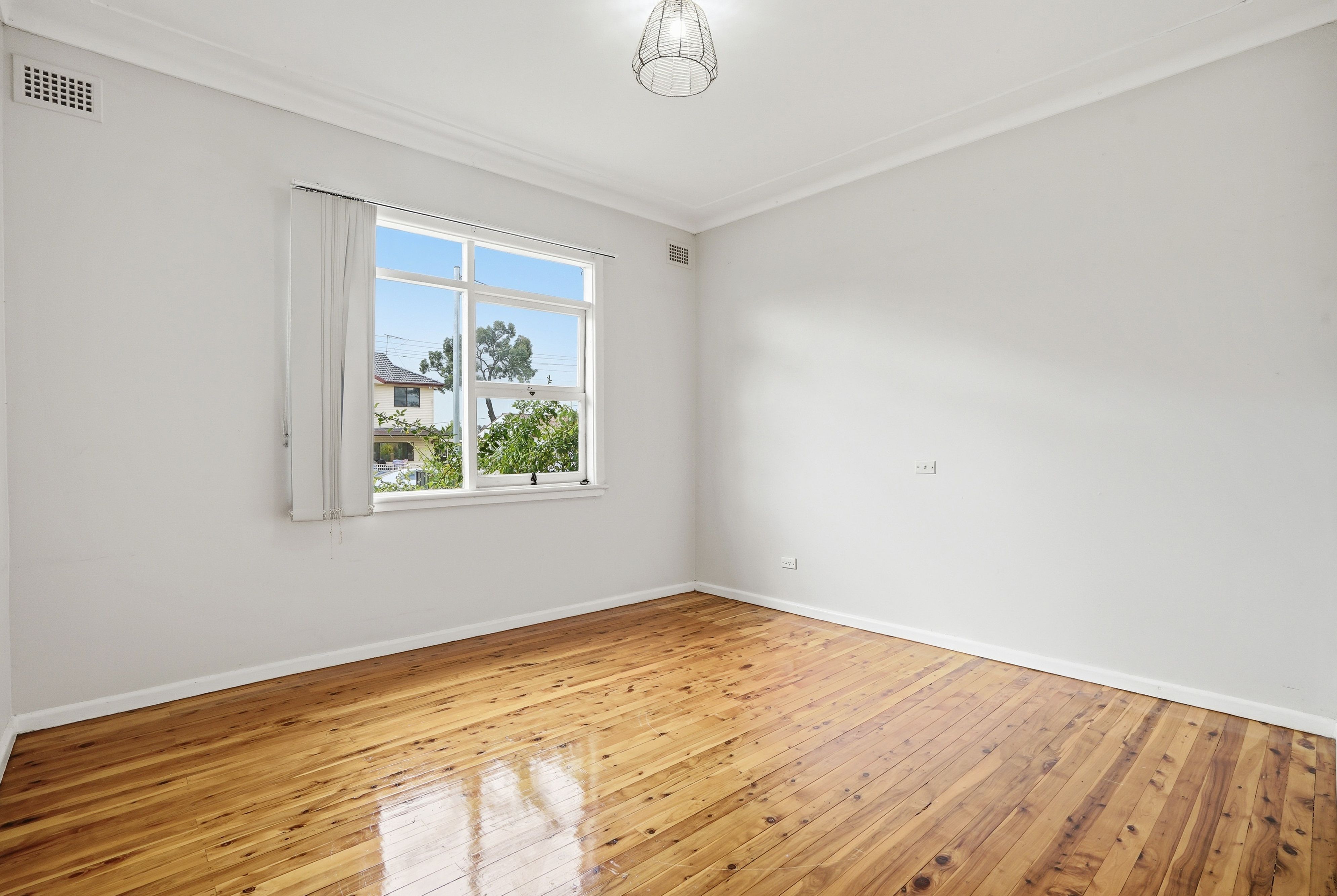 46 Brooker Street — photo 6 of 12