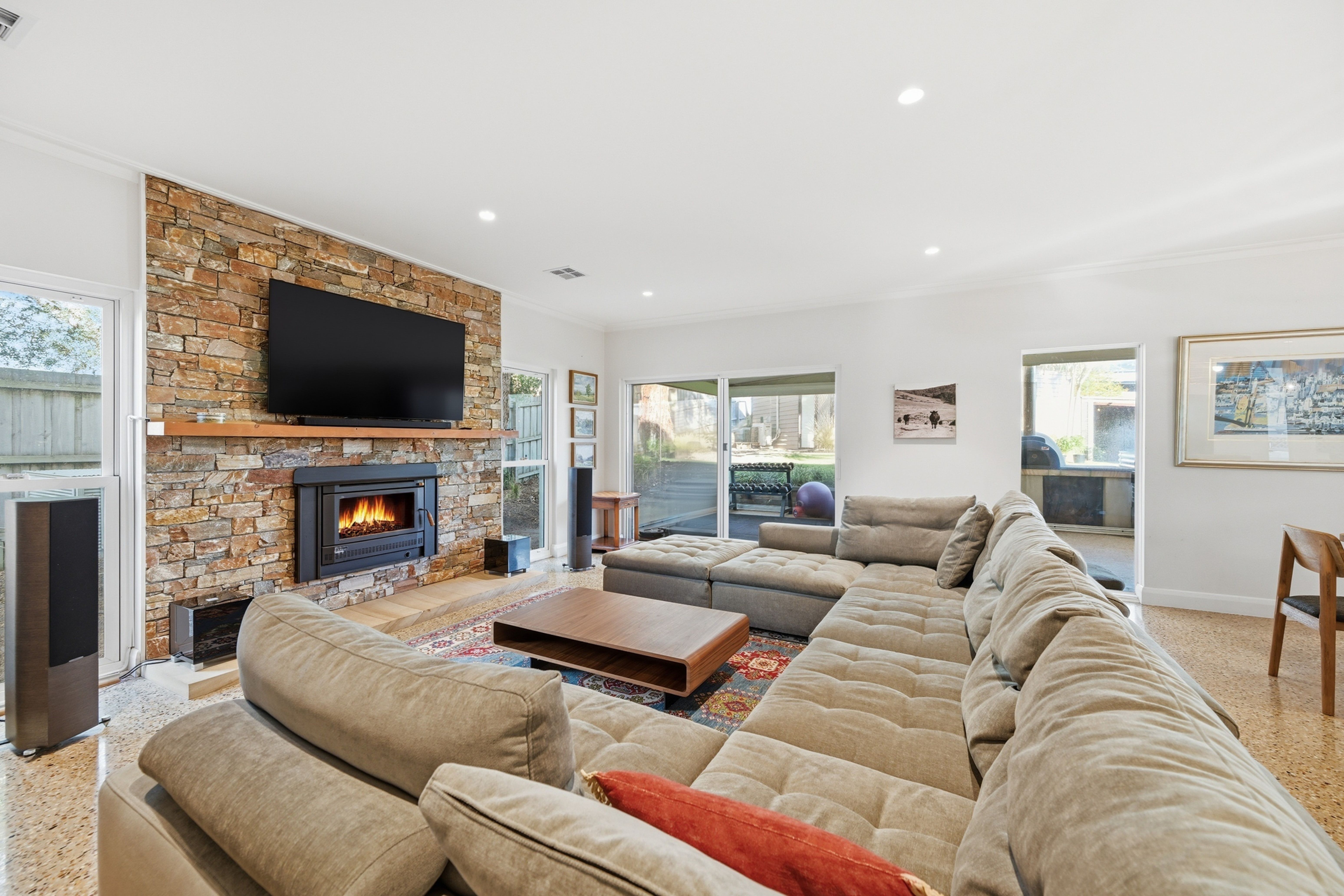 29 Veronica Street — photo 6 of 23