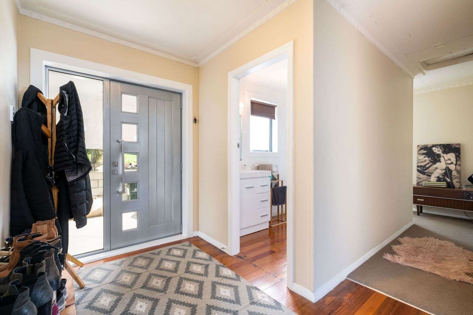 17 Larkins Street photo 6