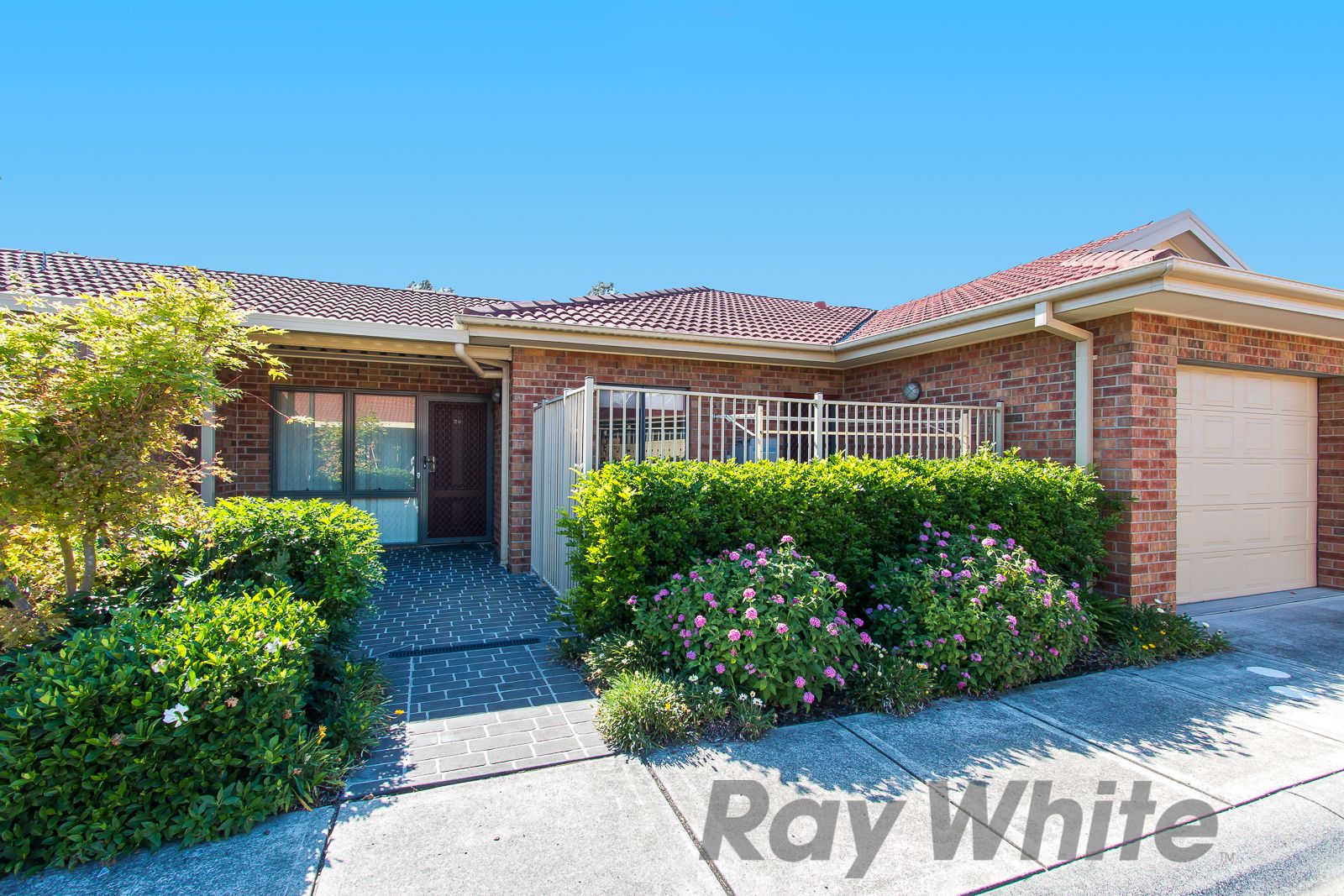 82 Warners Bay Road