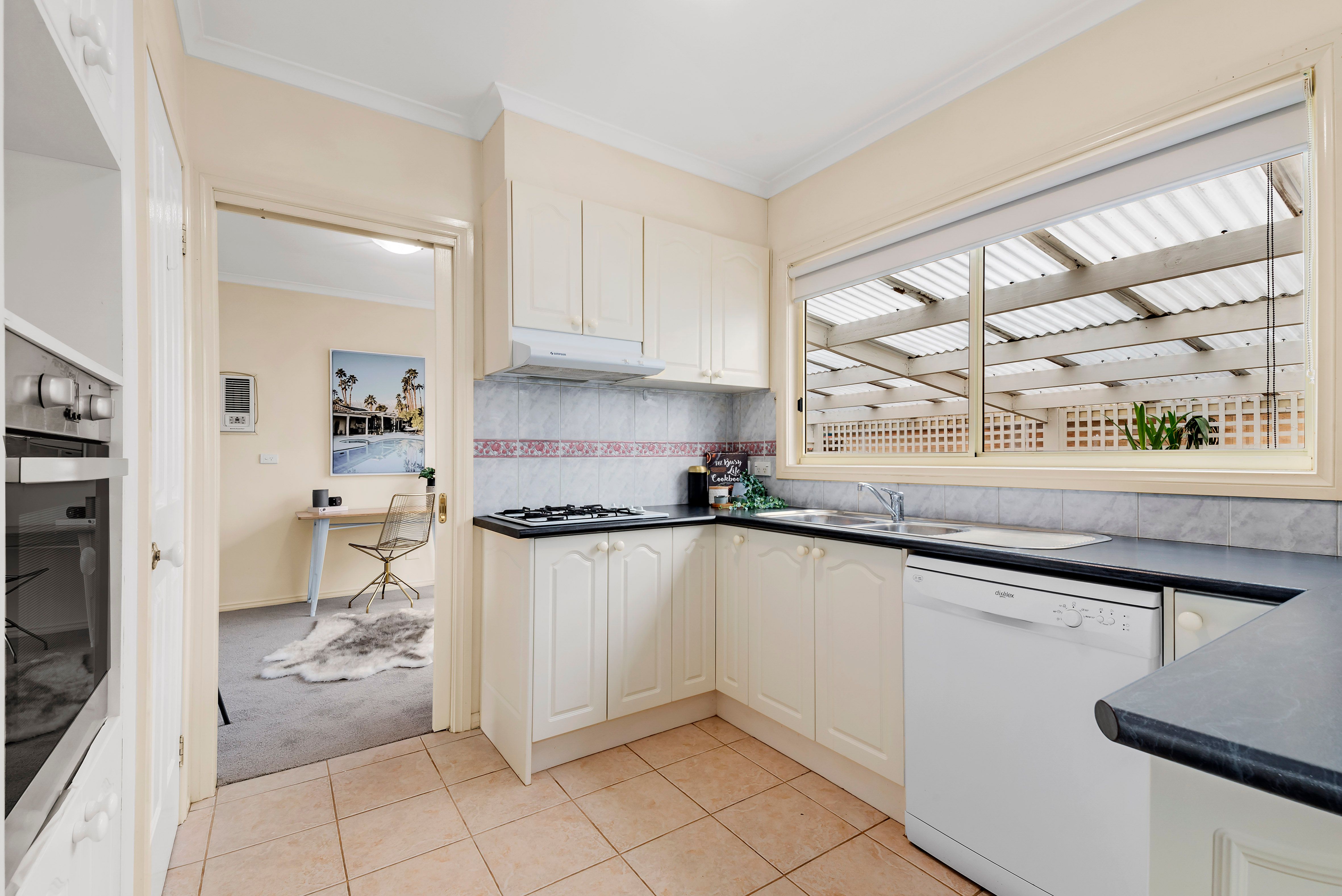 21b Shelley Avenue, Kilsyth, VIC 3137