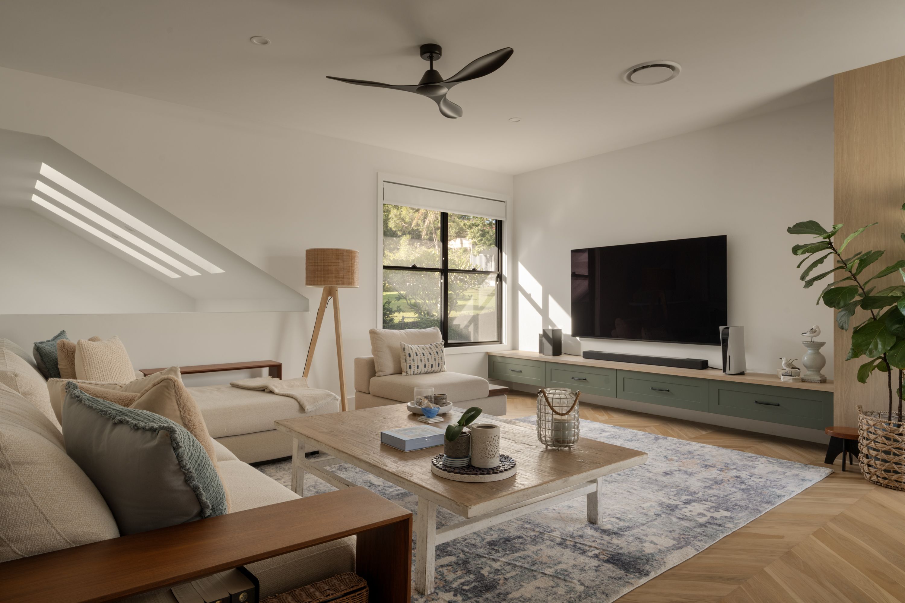 32 Long Street — photo 16 of 25