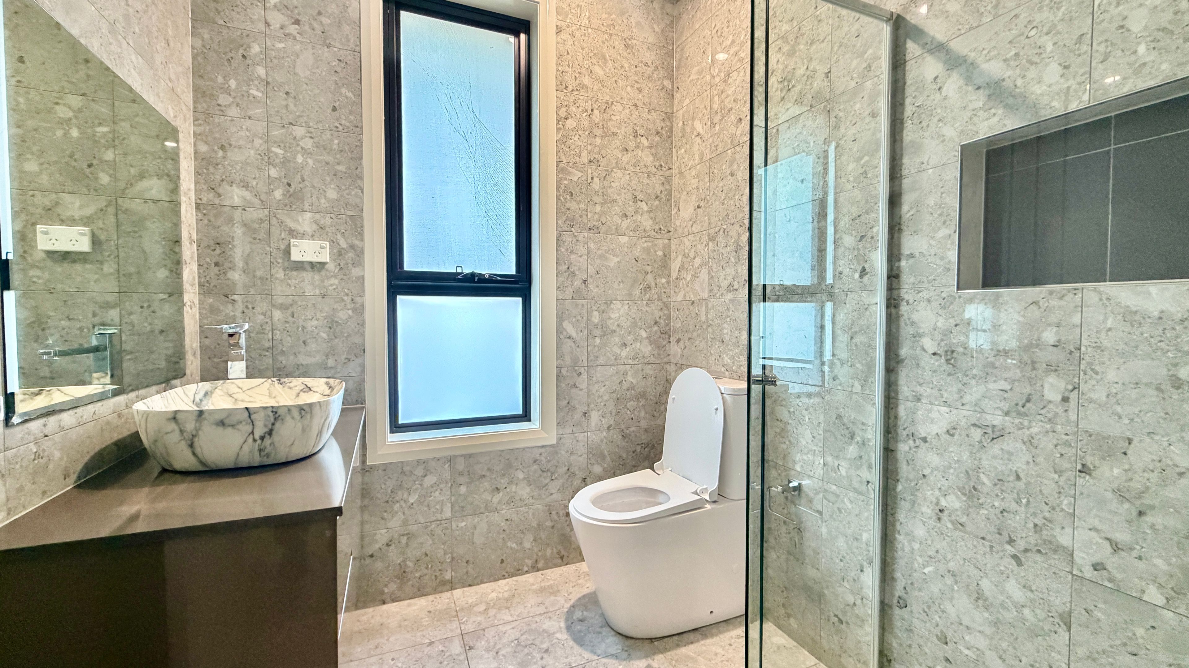 5 Angelina Court — photo 7 of 9