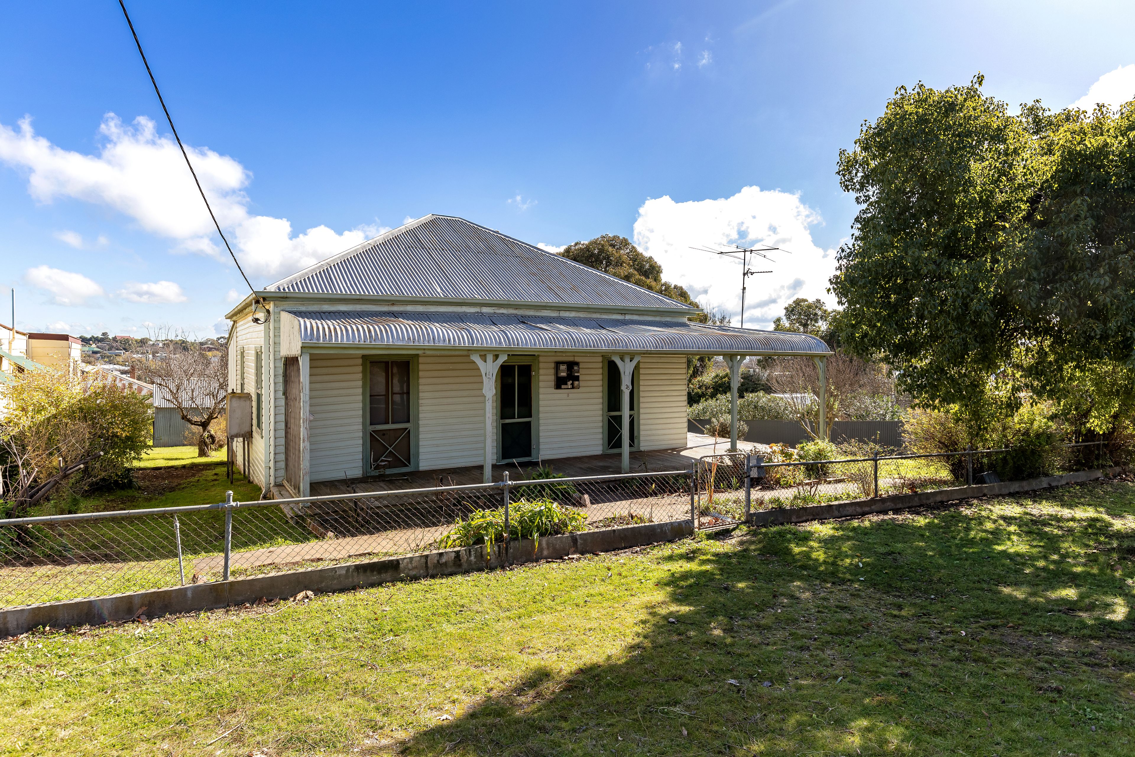 25 Denison Street, Junee, NSW 2663