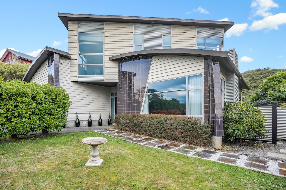 18 Meadowbank Drive, Belmont, Lower Hutt City