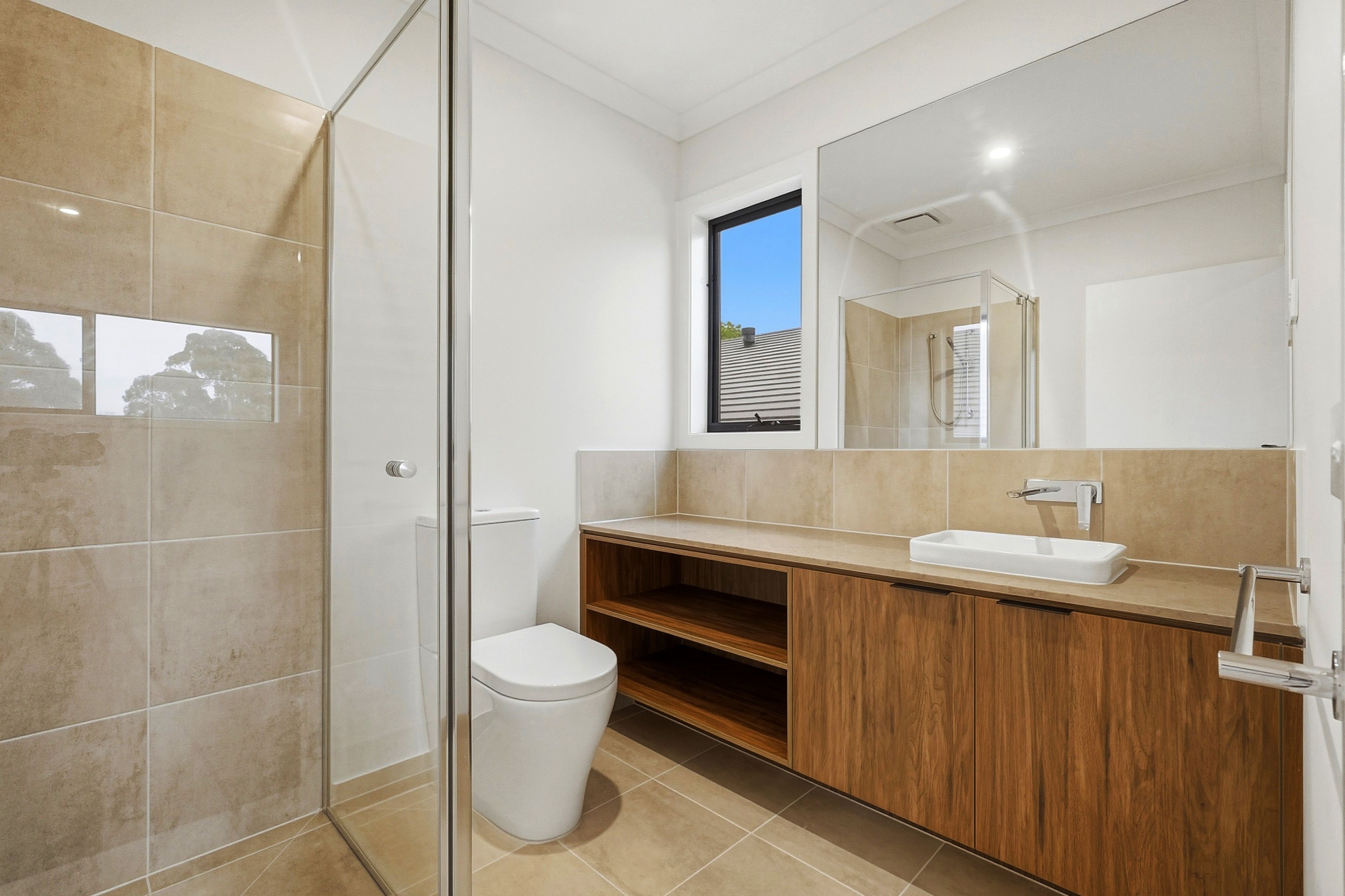 2 Belgravia Avenue — photo 10 of 20