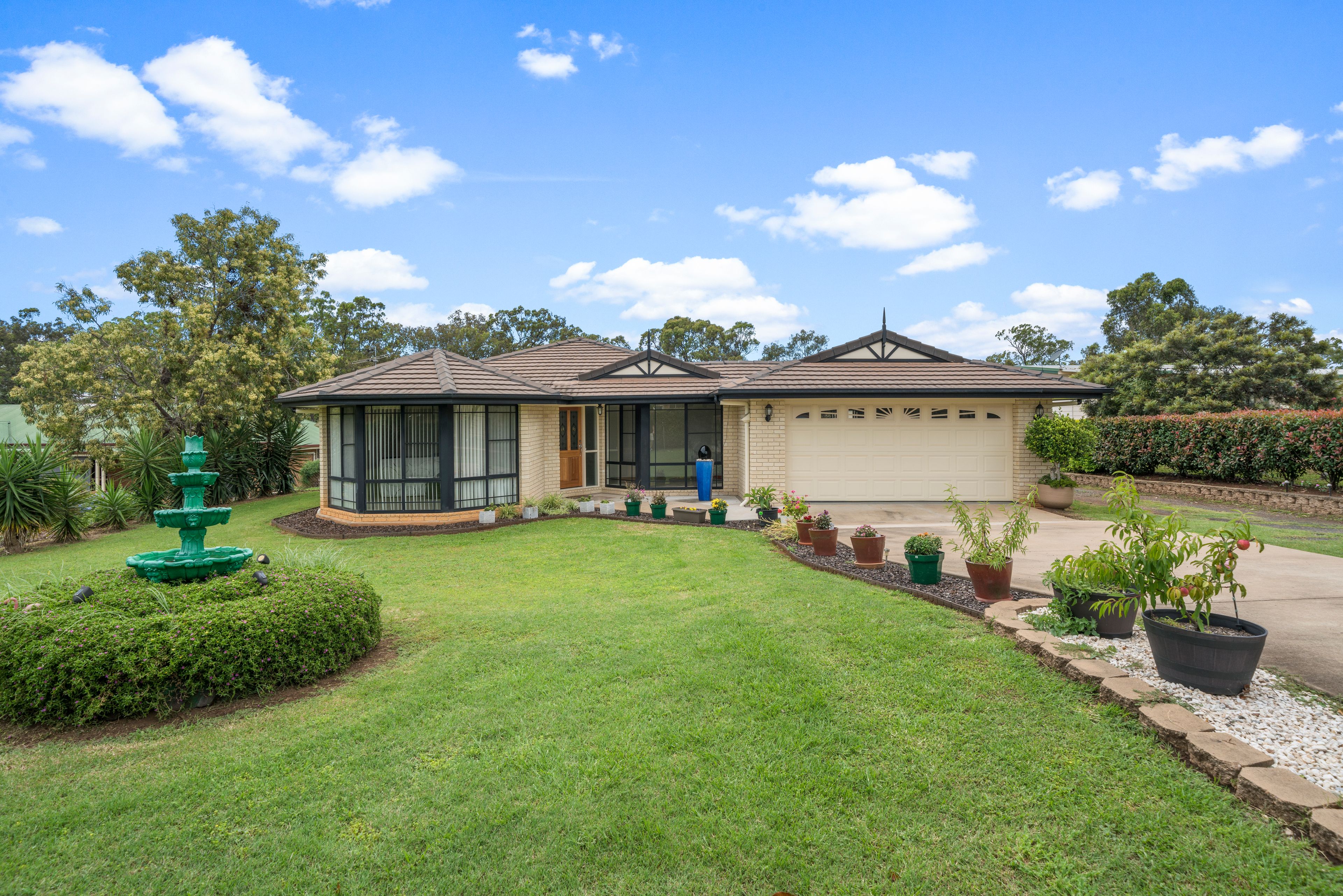 9 Highland Park Road, Meringandan West, QLD 4352