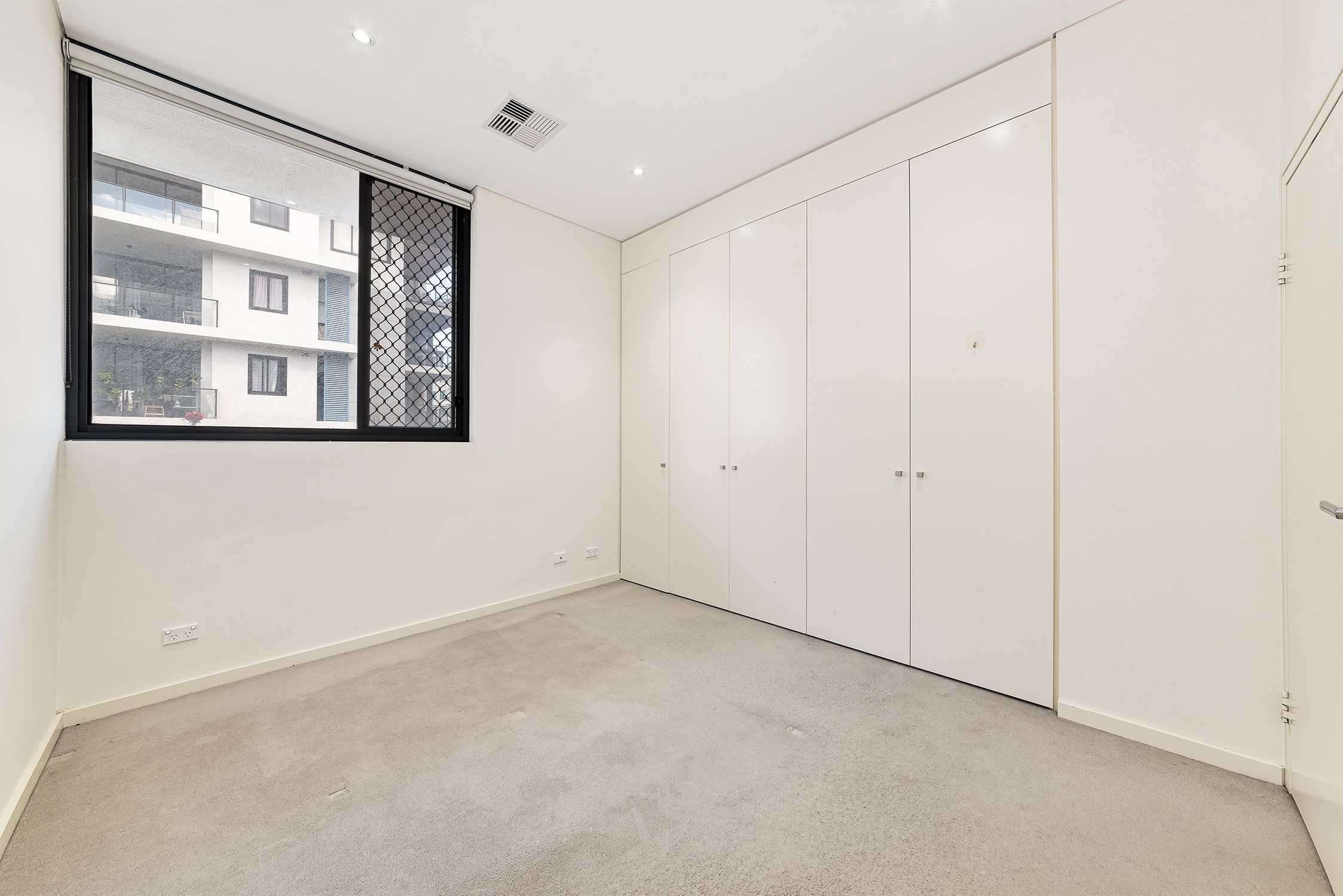 27/4-8 Angas Street — photo 4 of 7