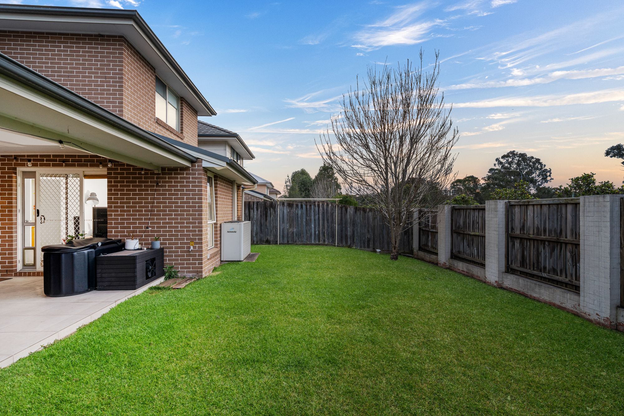 15 Wyndham glade — photo 11 of 17