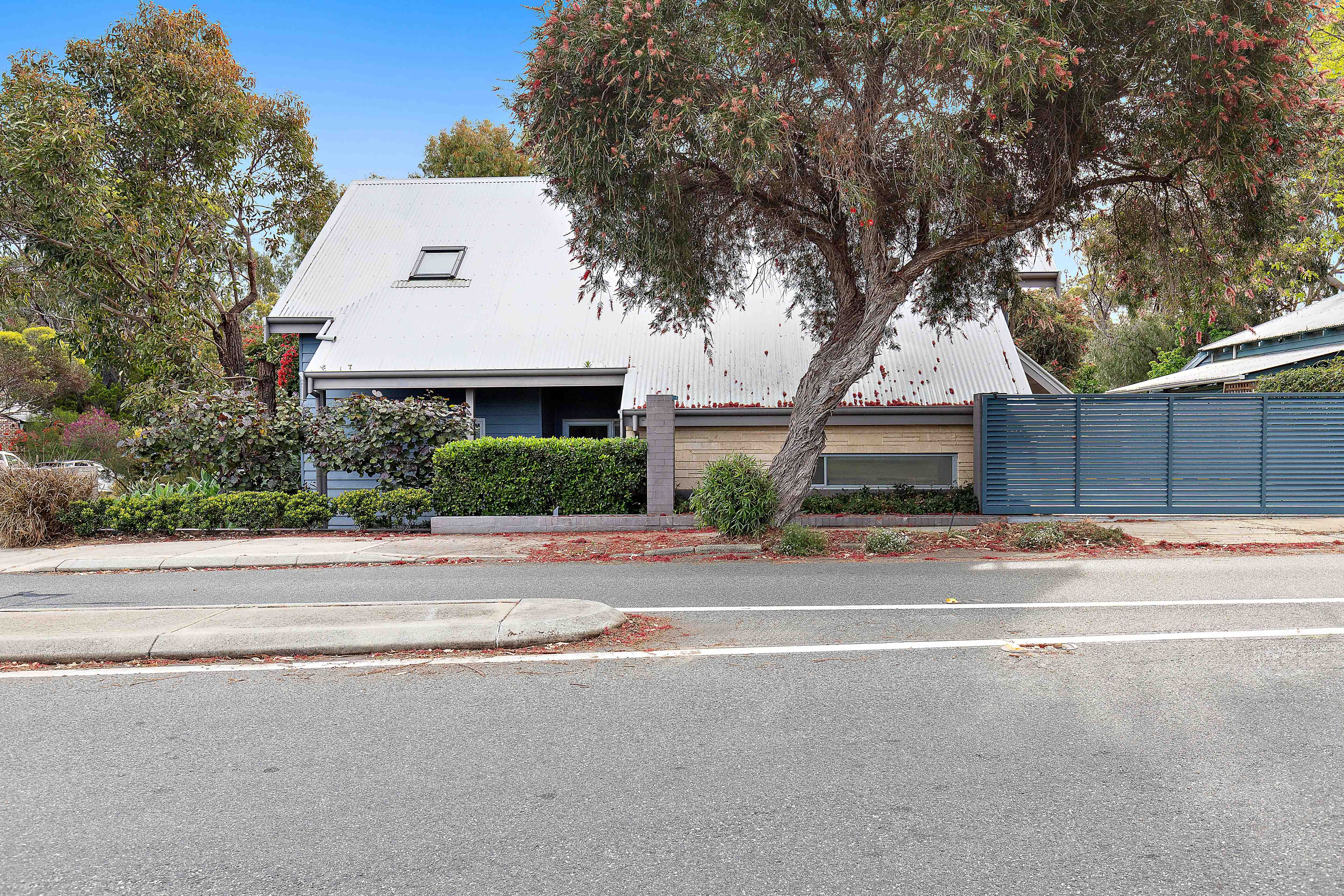 8A/Samson Street, Fremantle, WA 6160