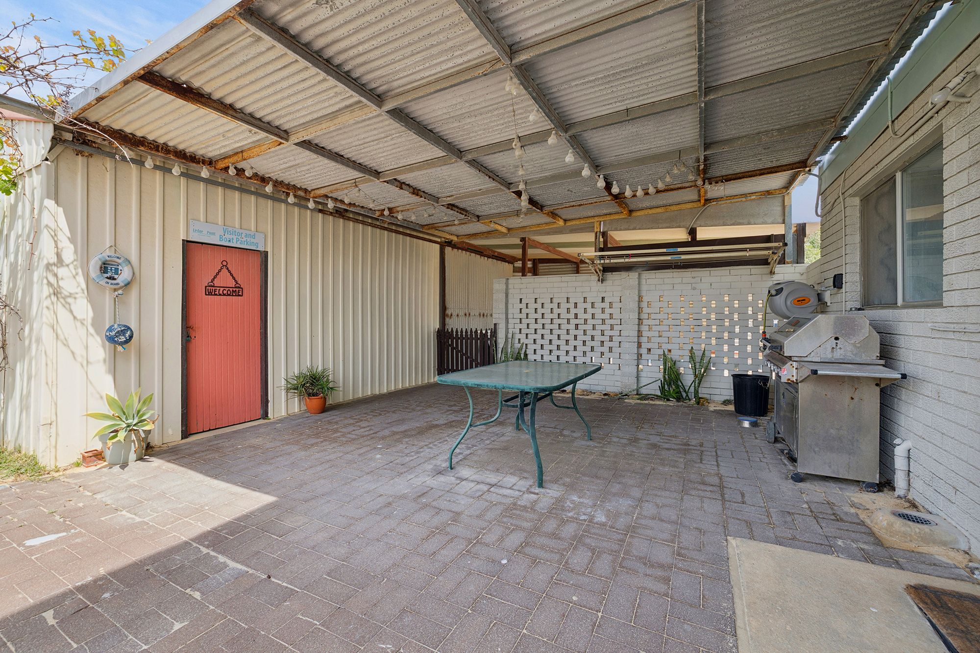 28 Desert Road — photo 27 of 30