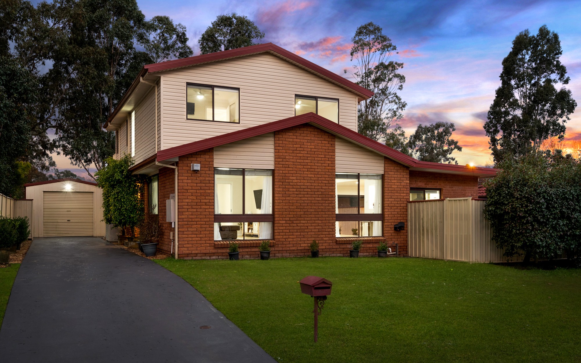 31 Euphrates Place, Kearns, NSW 2558