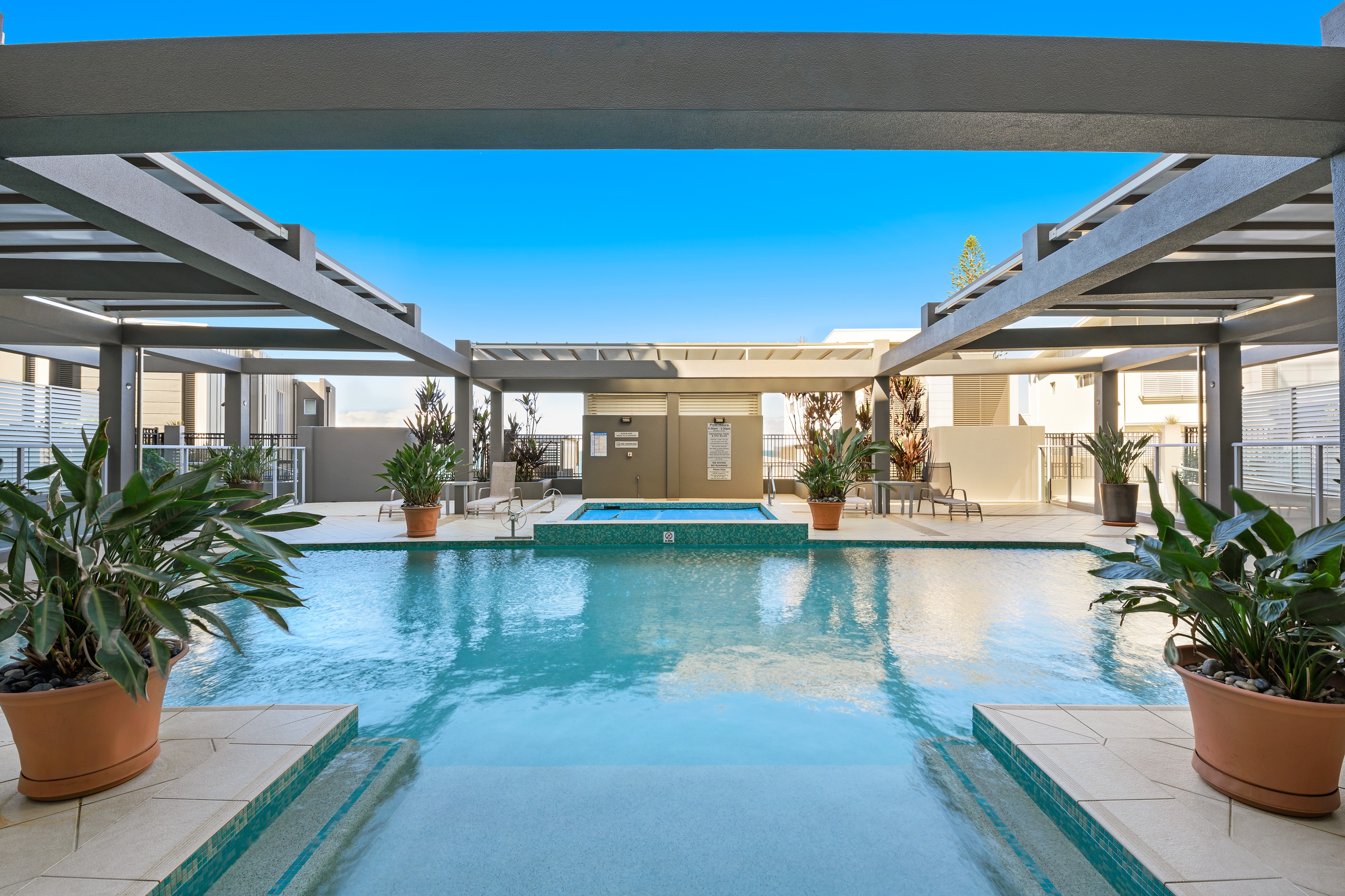 27/146 Prince Edward Parade, Scarborough, QLD 4020