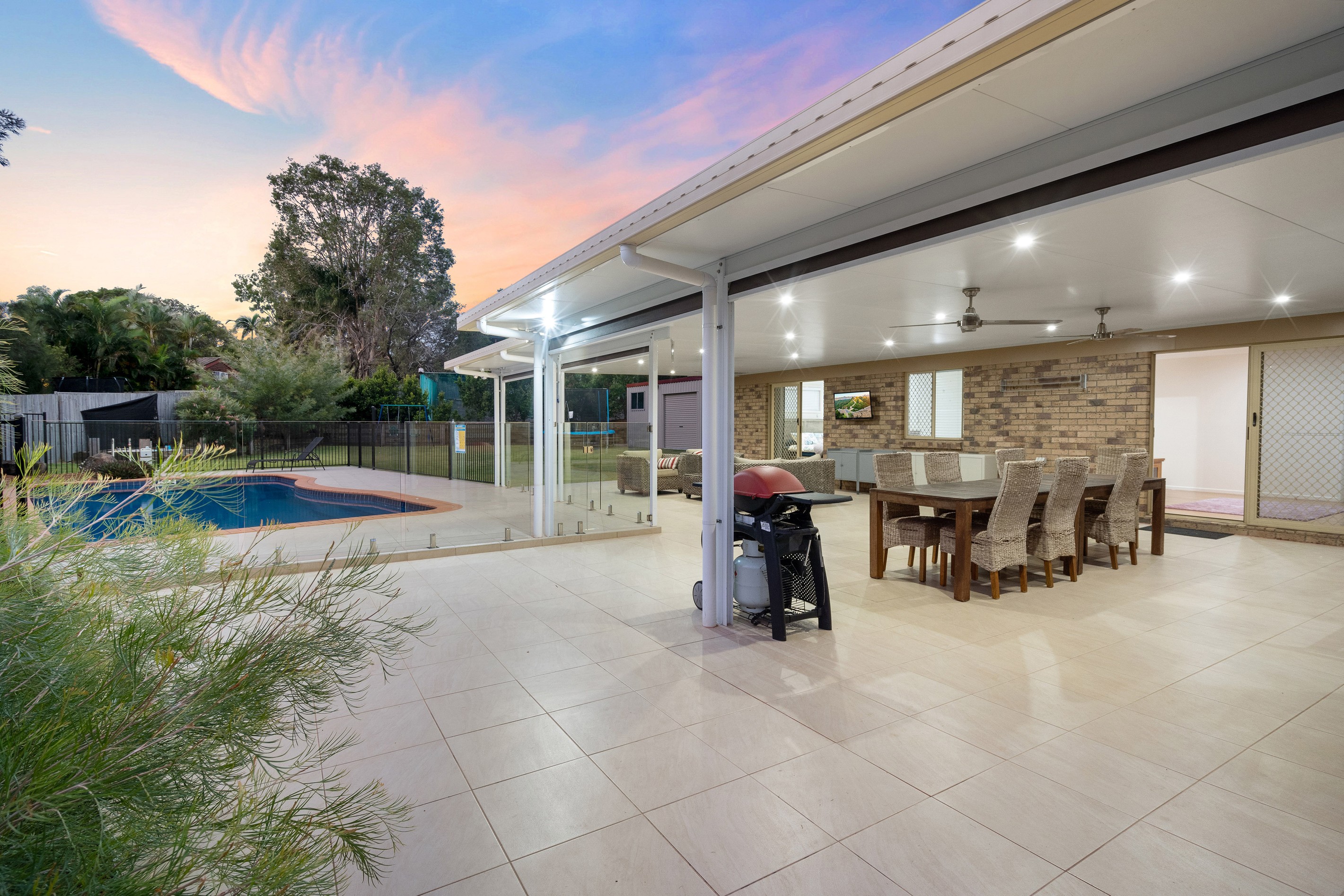 19 Pindari Crescent, Wishart, QLD 4122