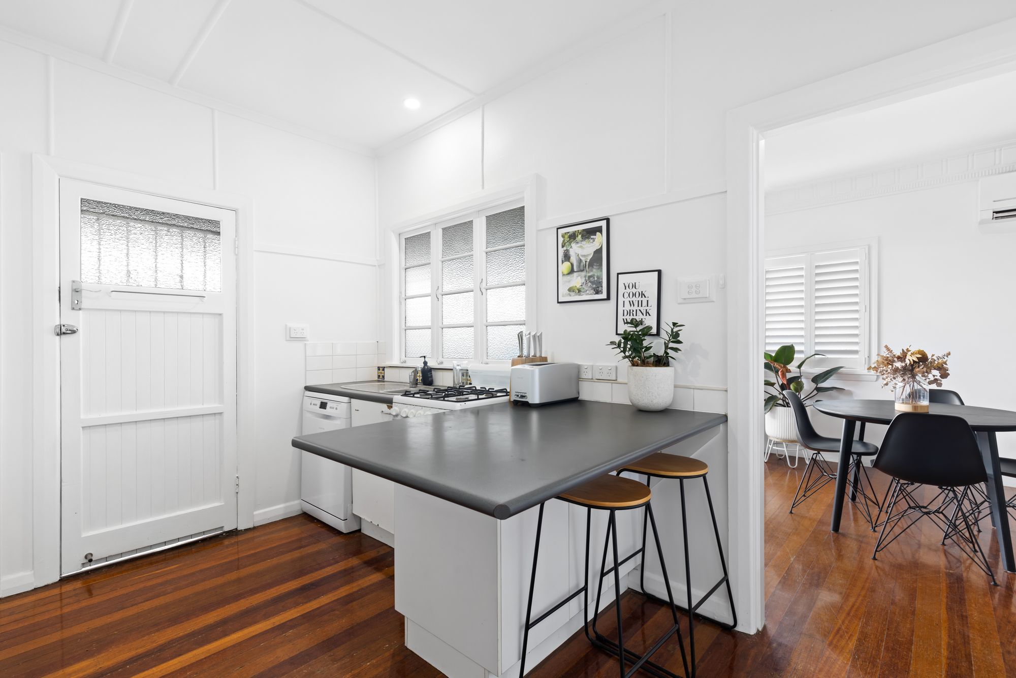 258 Chatsworth Road, Coorparoo, QLD 4151