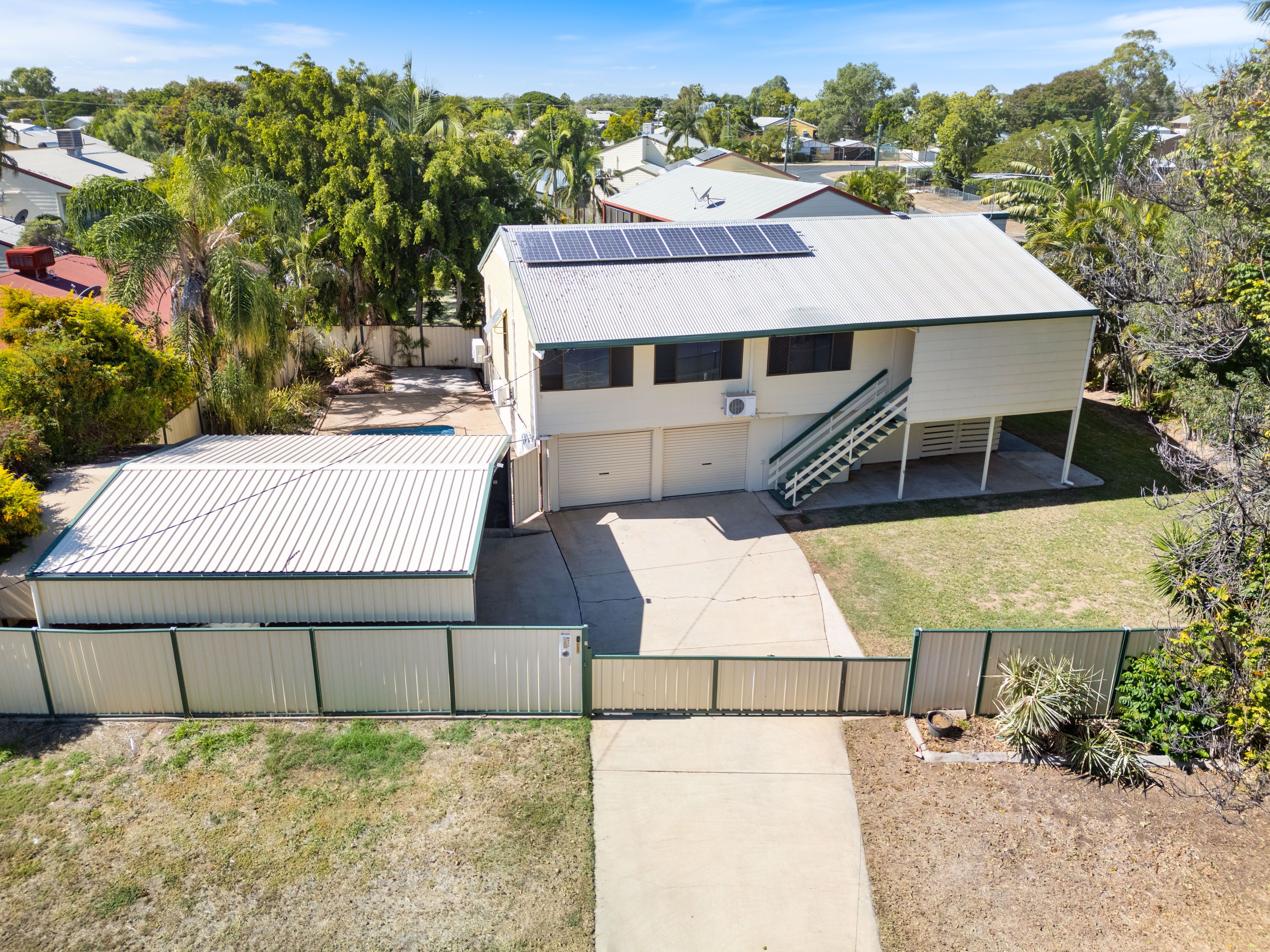 7 Dawn Crescent, Emerald QLD 4720