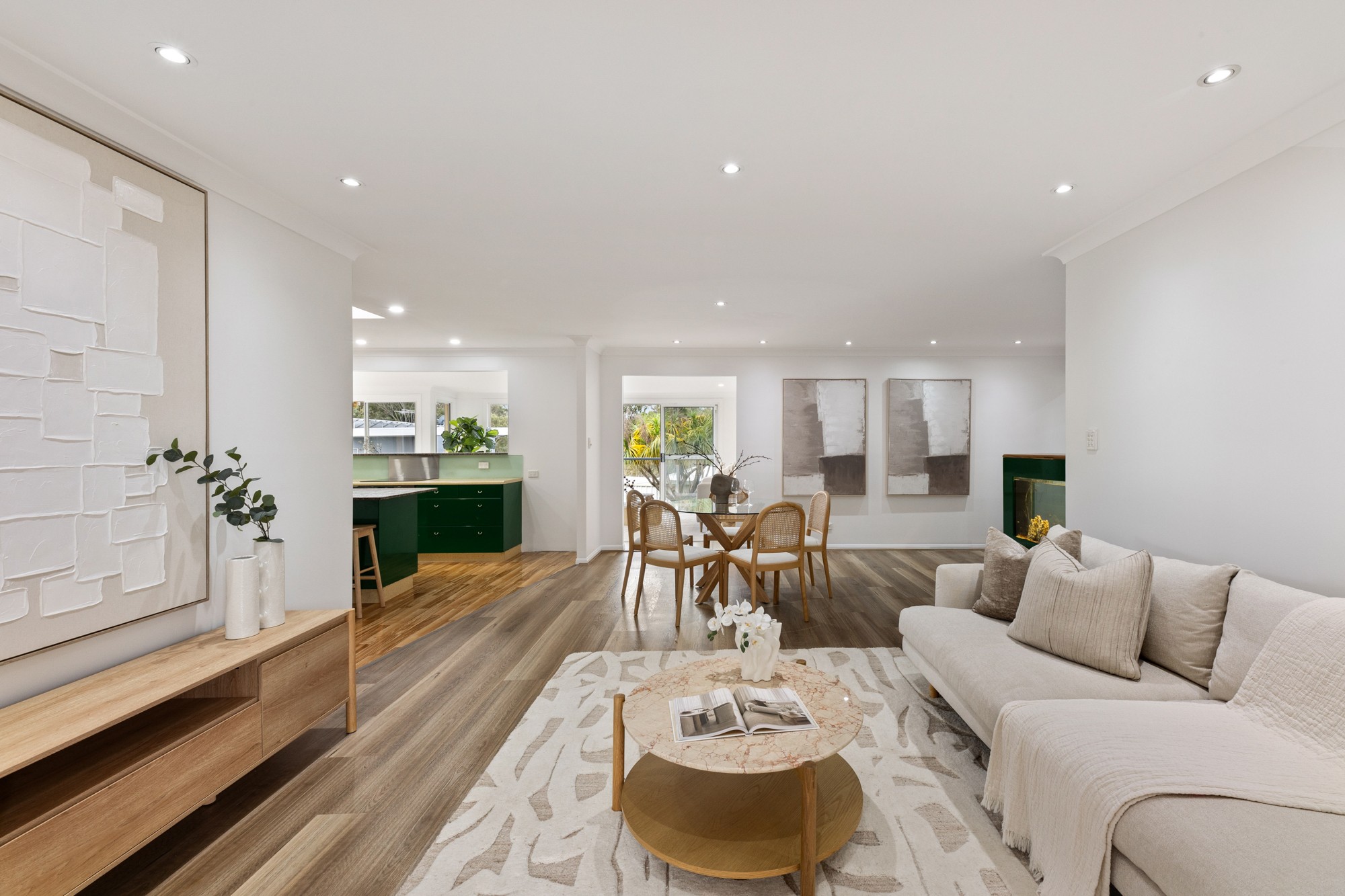 33 Chapel Hill Road, Chapel Hill, QLD 4069