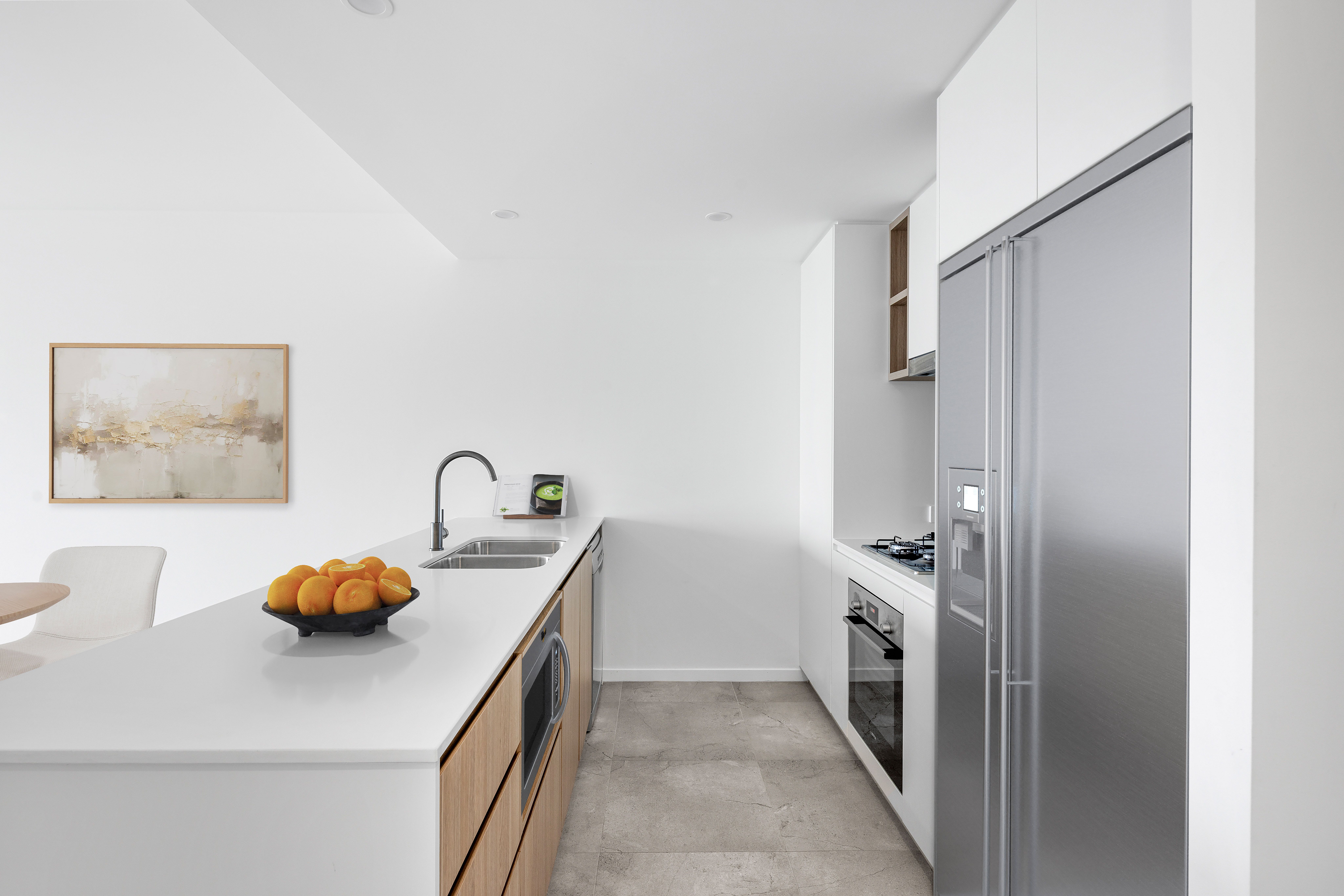 2402/8 Athena Boulevard — photo 4 of 19