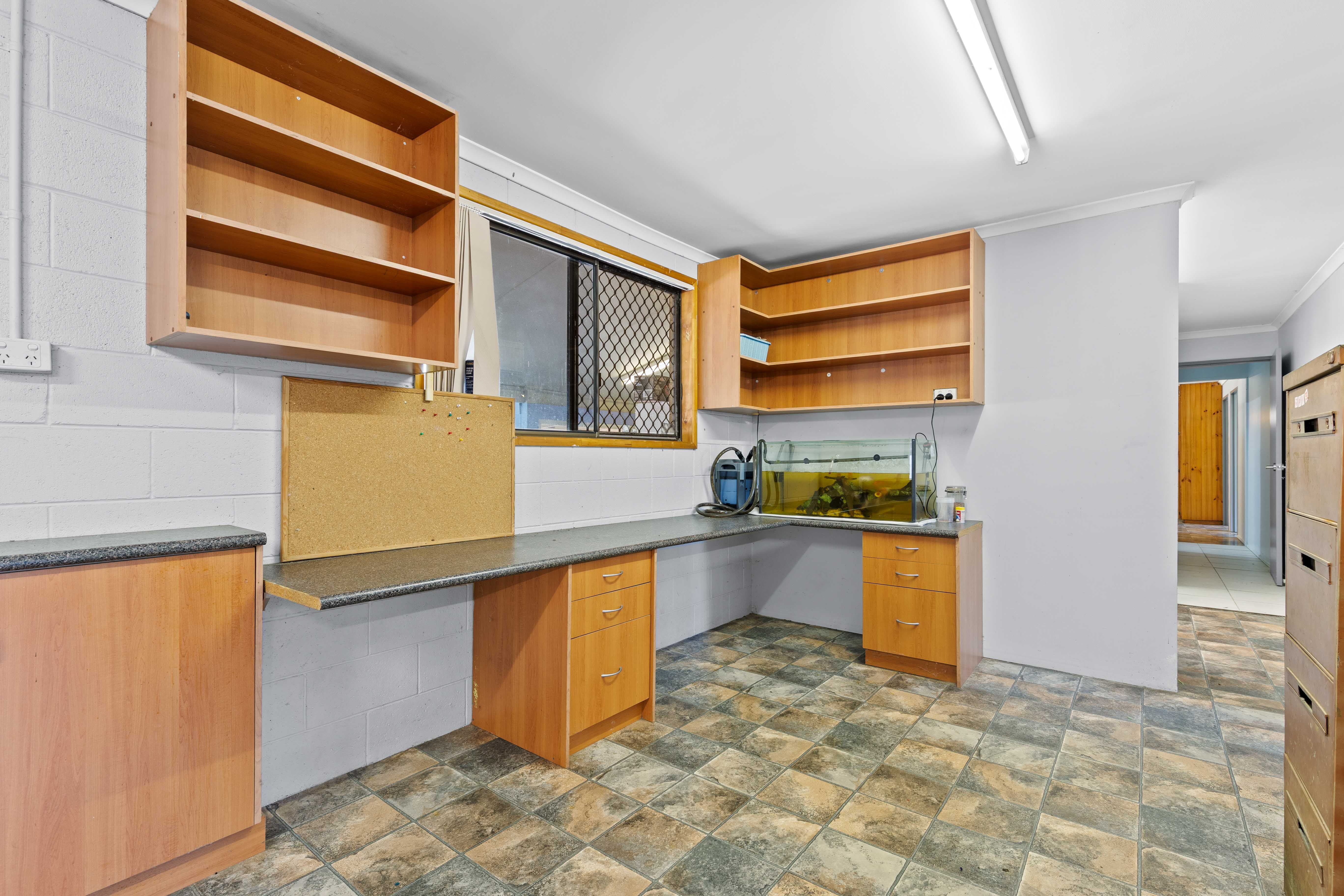 1131 Mungar Road — photo 6 of 23