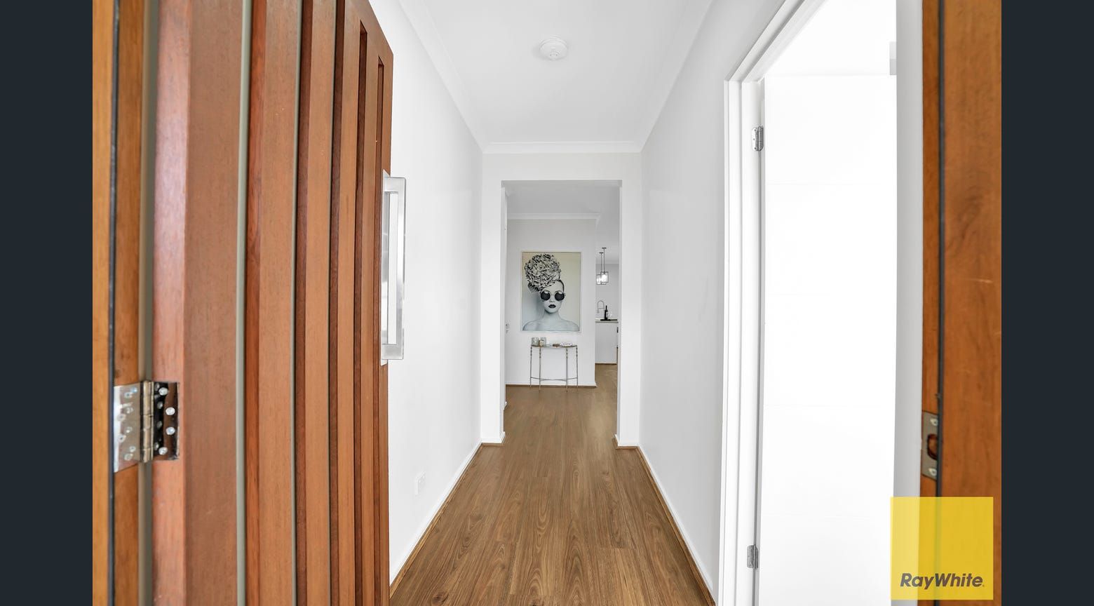 8 Tait Street, THORNHILL PARK, VIC 3335