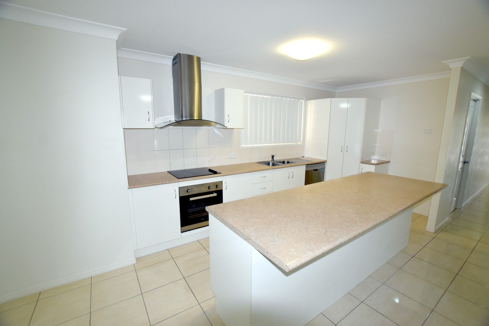 44 Briffney Street, Kirkwood, QLD 4680