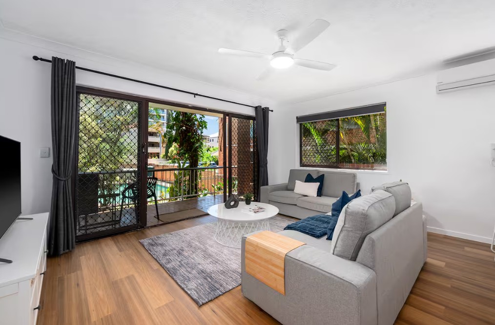 1/22 Britannia Avenue, Broadbeach, QLD 4218