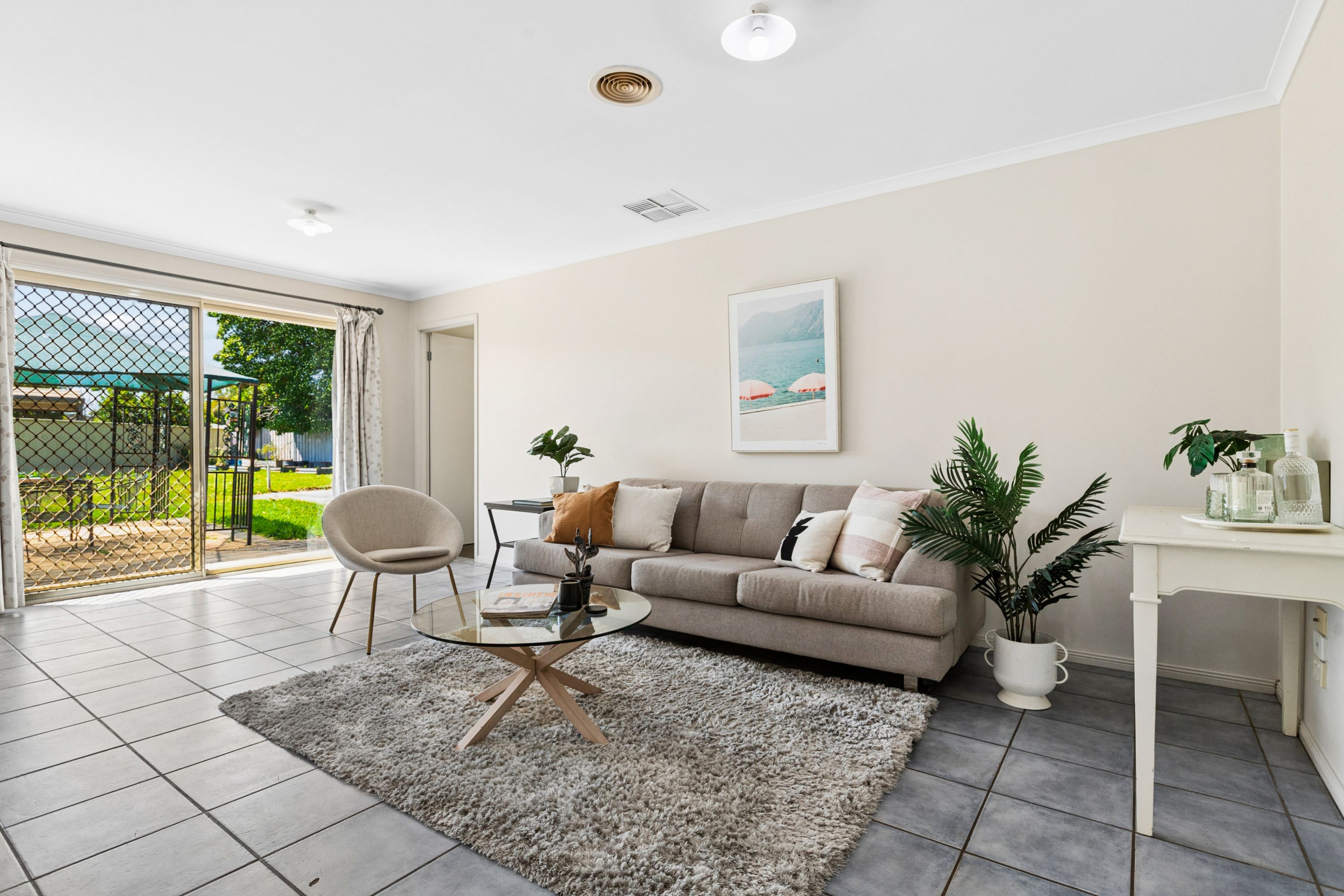 31 Golden Ash Drive — photo 5 of 27