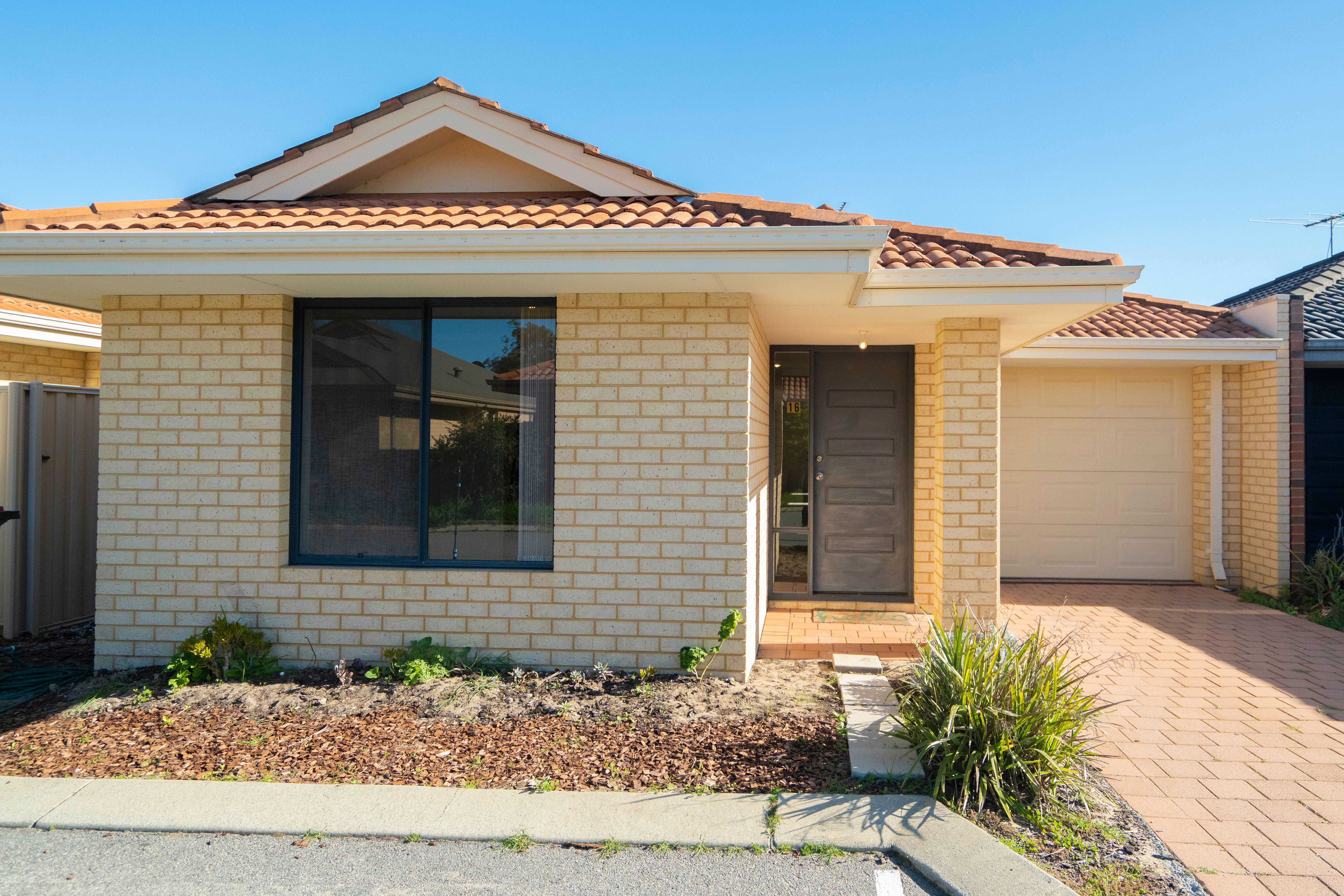 1 Coojong Link, Success WA 6164