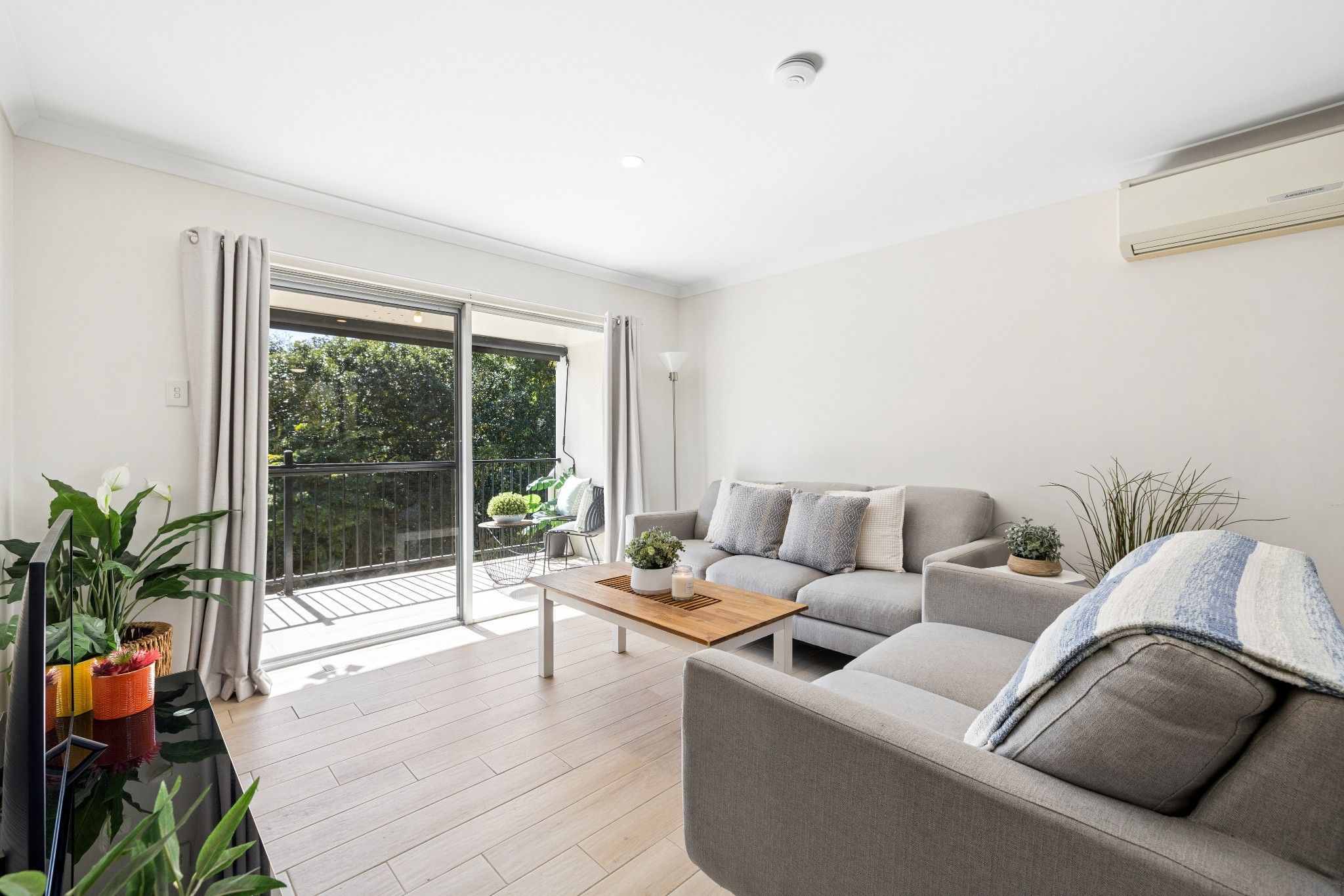 4/4 Melinda Court — photo from Ray White Scarborough