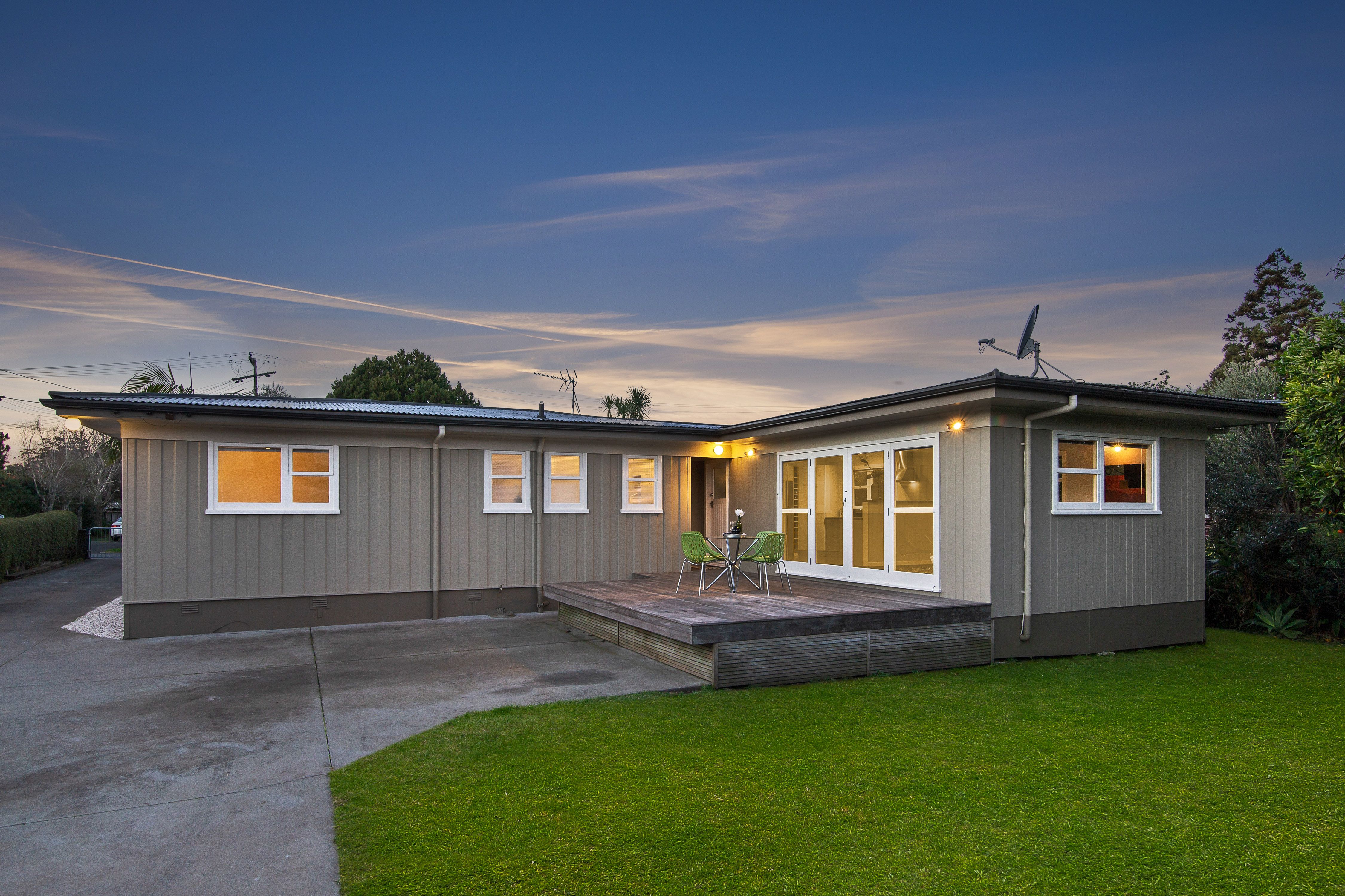5 Riki Road, Point England, Auckland City