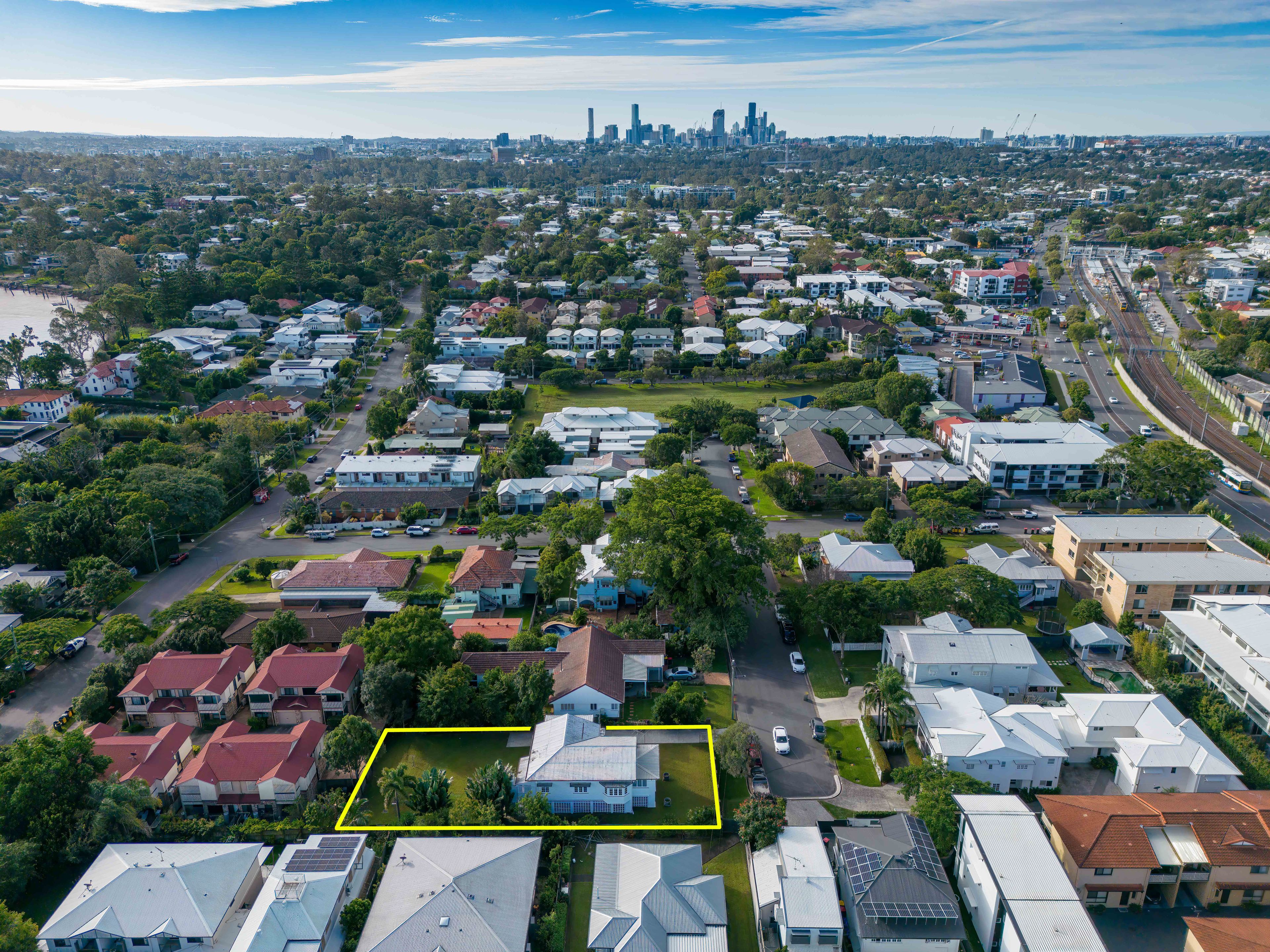 37 Simon Street, Yeronga, QLD 4104