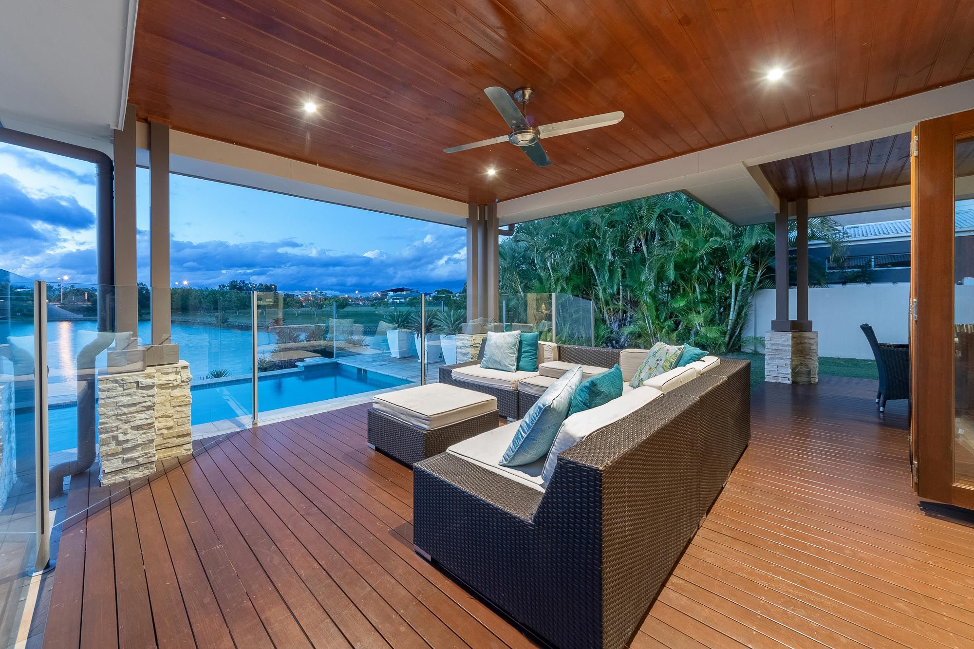 9 Valetta Crescent, Varsity Lakes, QLD 4227