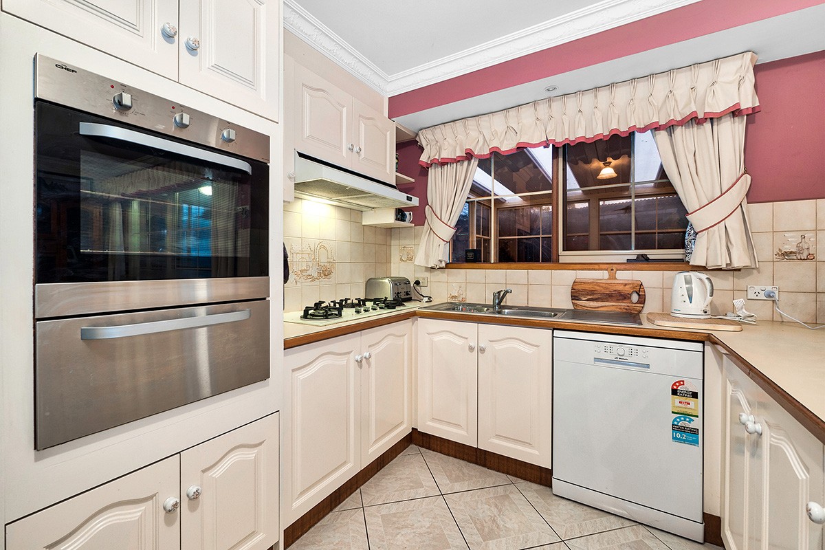 6 Yaltara Close, Cranbourne West, VIC 3977