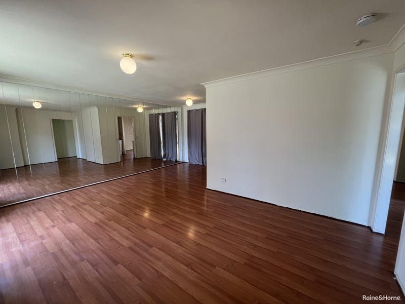 16 Cobblestone Grove, Woodcroft, NSW 2767