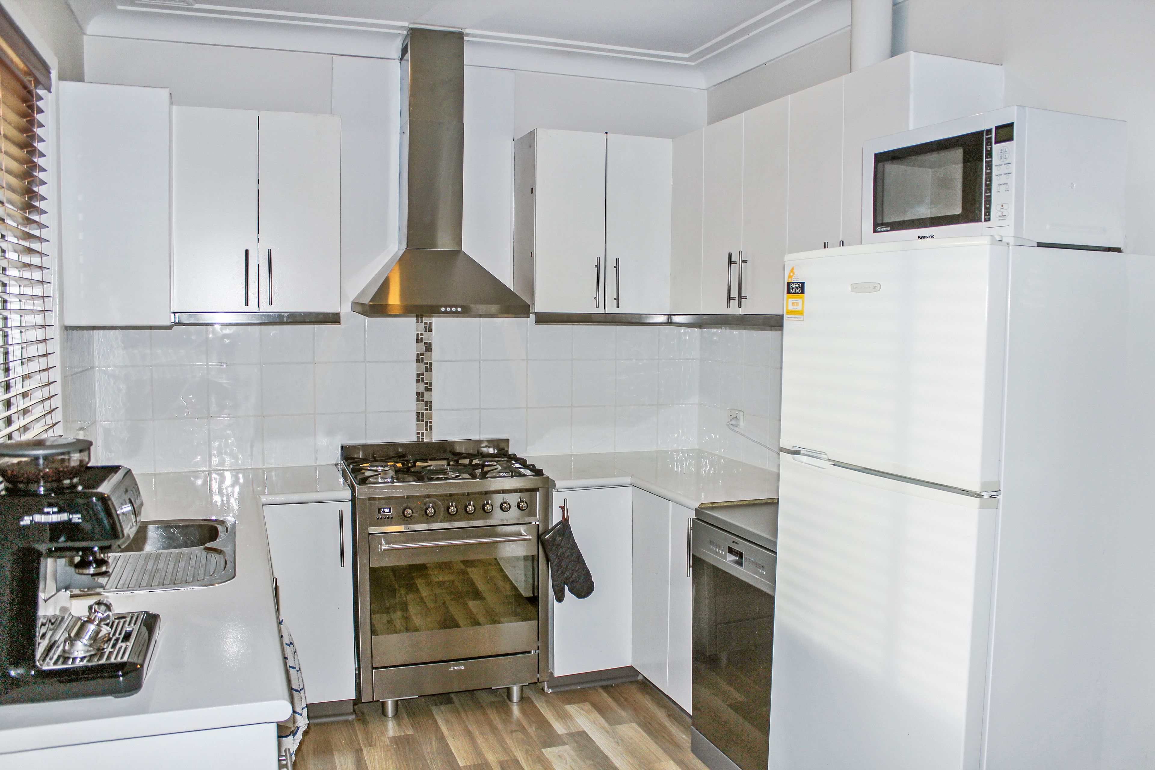 12 Sandra Street, Fennell Bay, NSW 2283