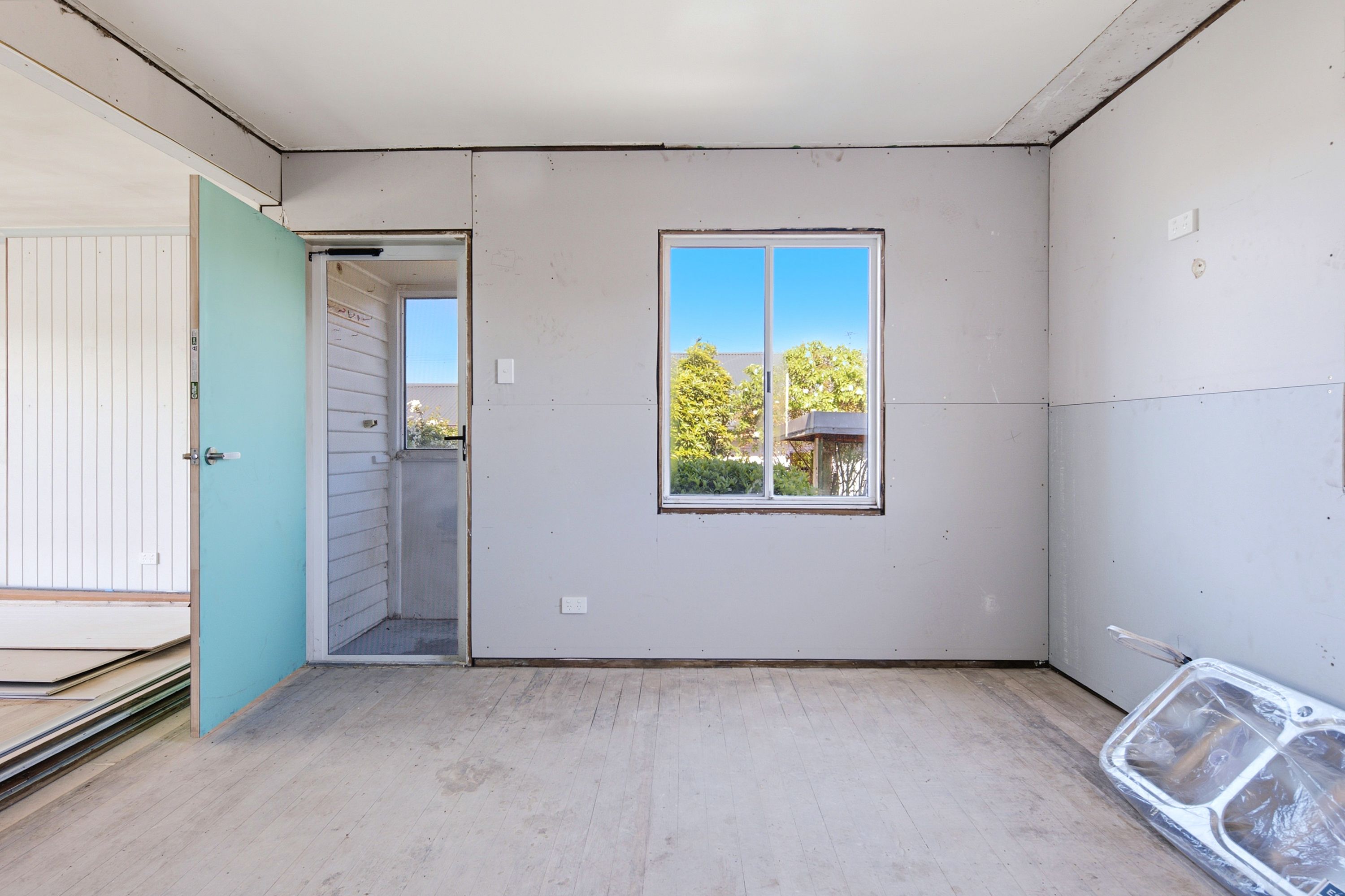 11 Mayfield Street — photo 3 of 23