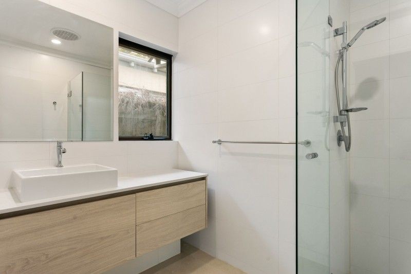 24A Johnston Street, Peppermint Grove, WA 6011