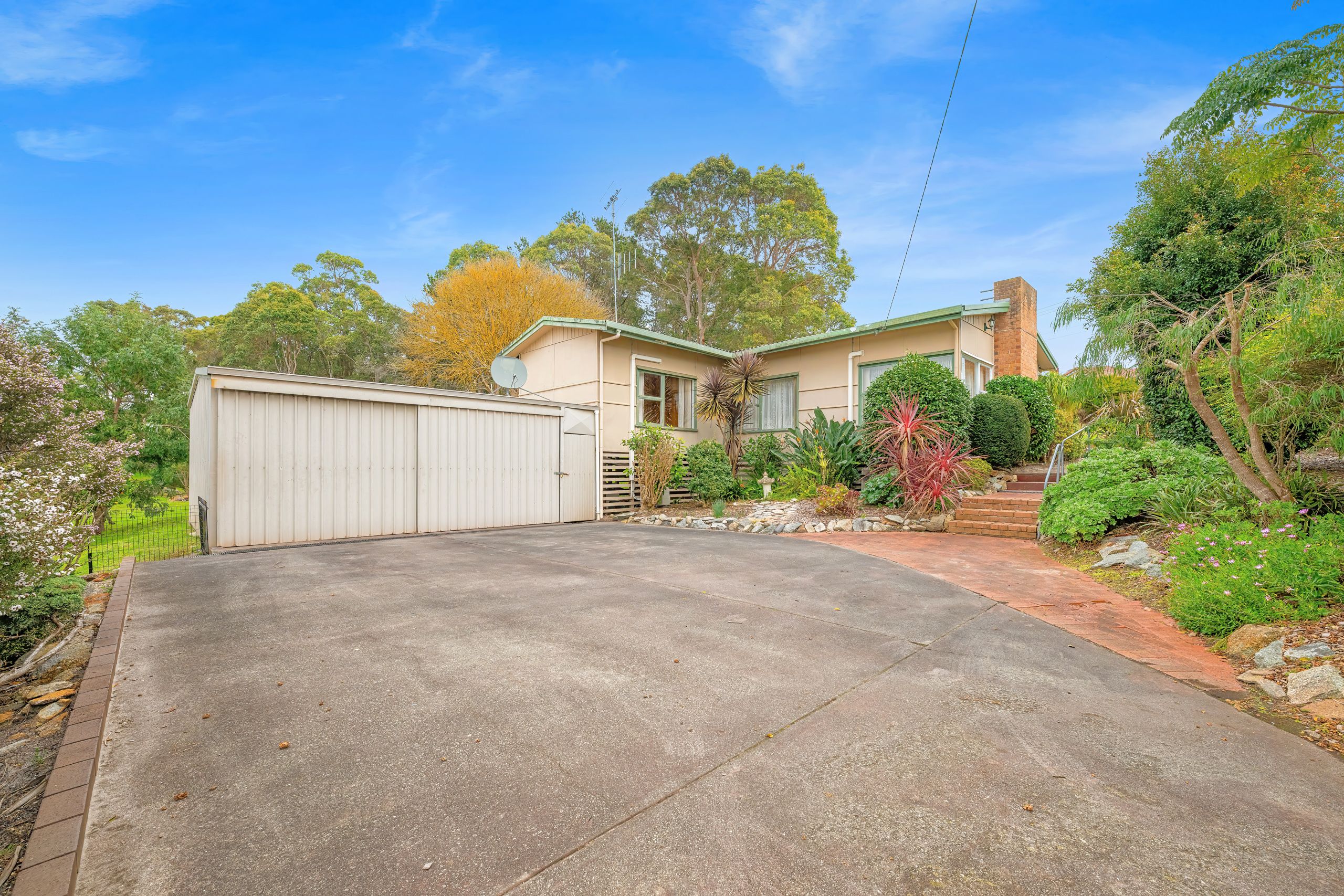 37 Horsley Road — photo 3 of 22