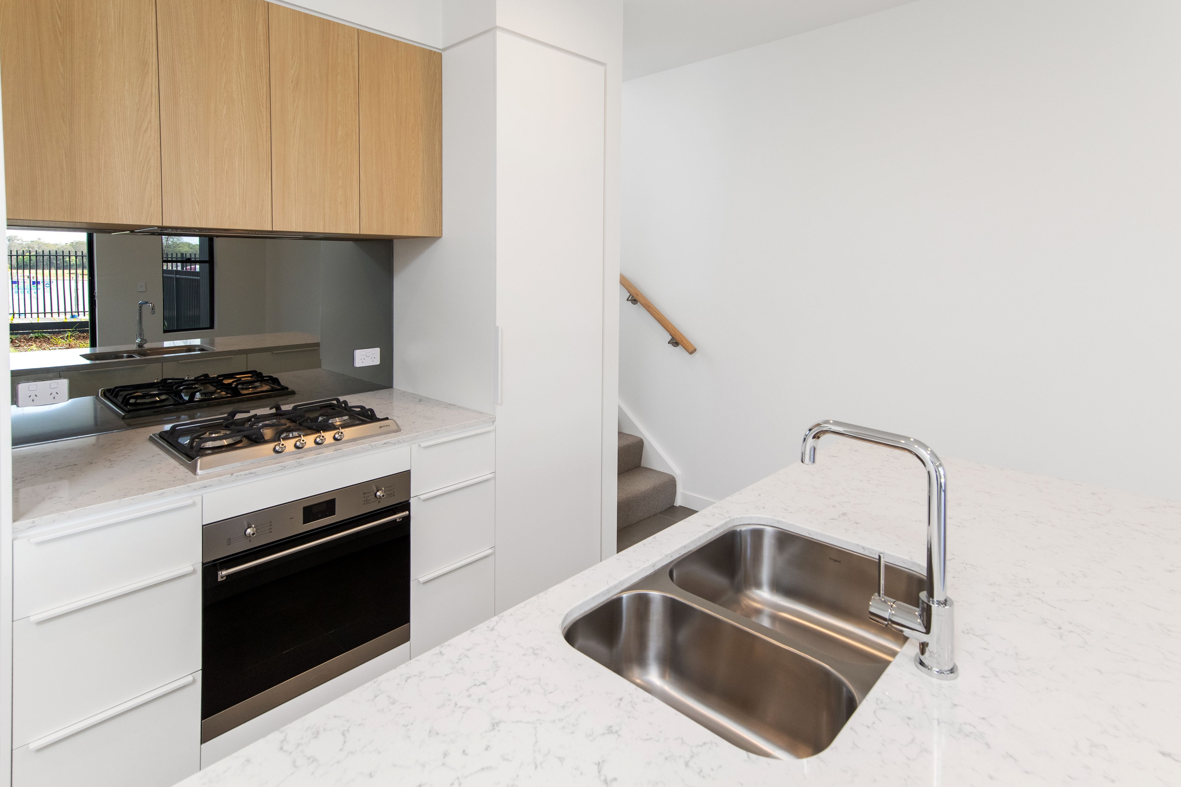 16/9 Ellen Street, Carina, QLD 4152