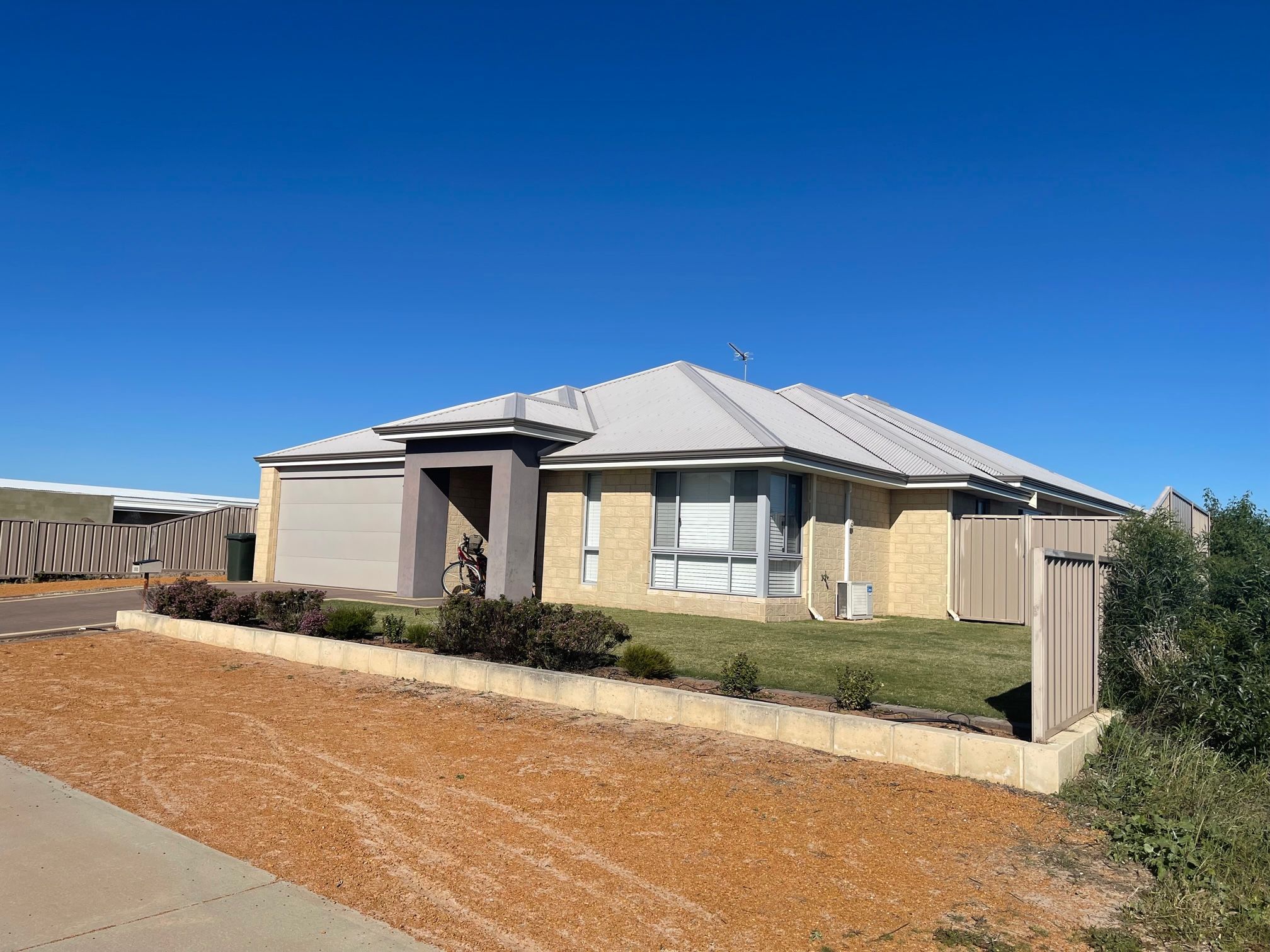 102 North Shore Drive, Dongara, WA 6525