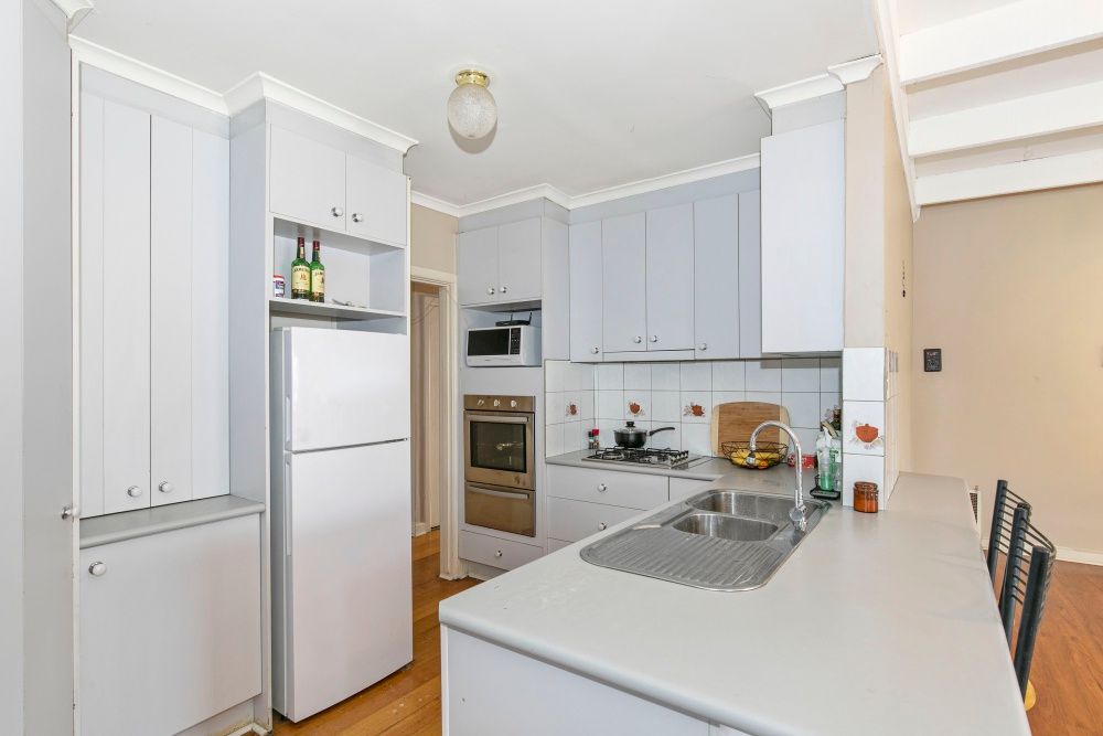 25 Piperita Road, Ferntree Gully, VIC 3156