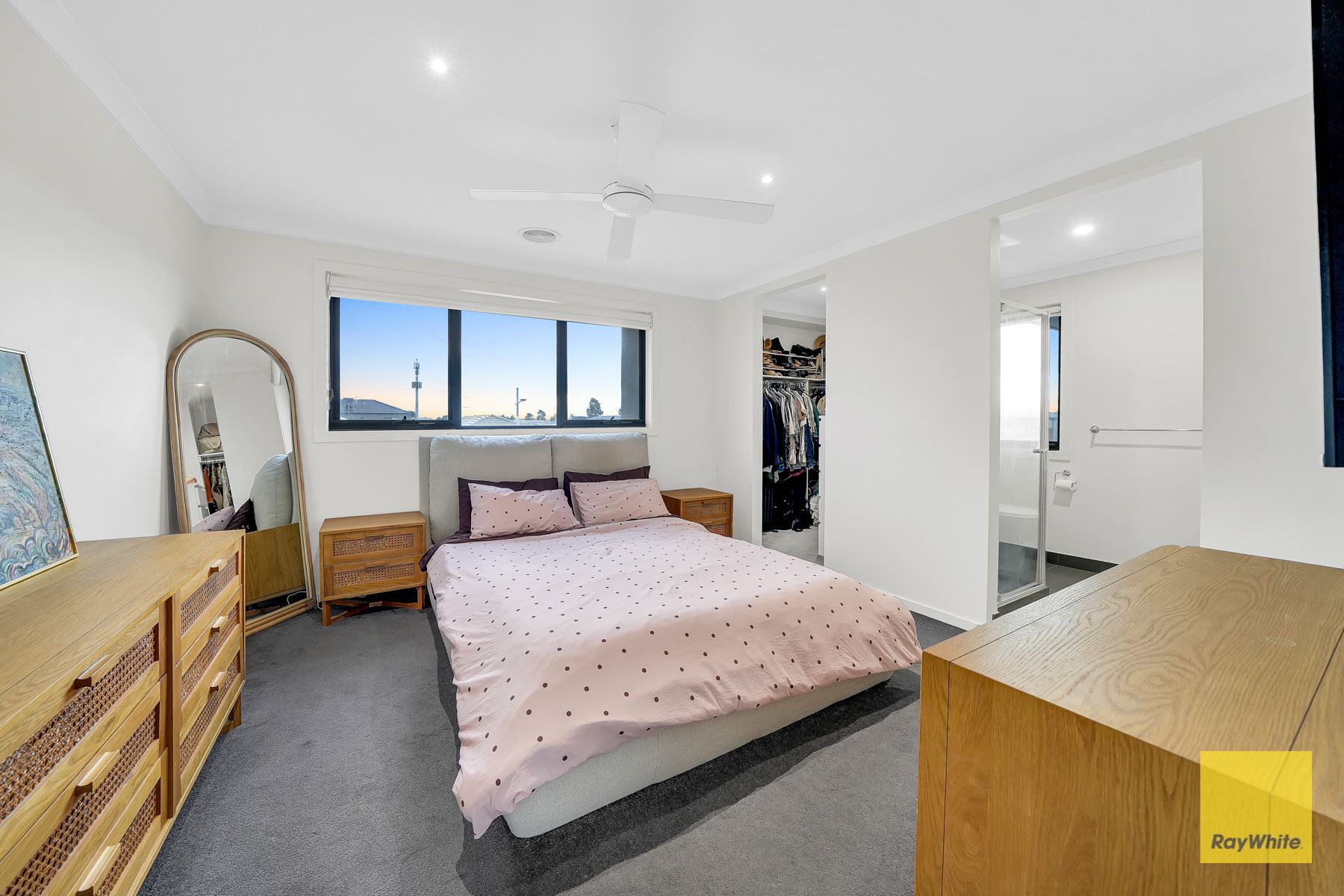 37 Bodalla Drive — photo 10 of 18