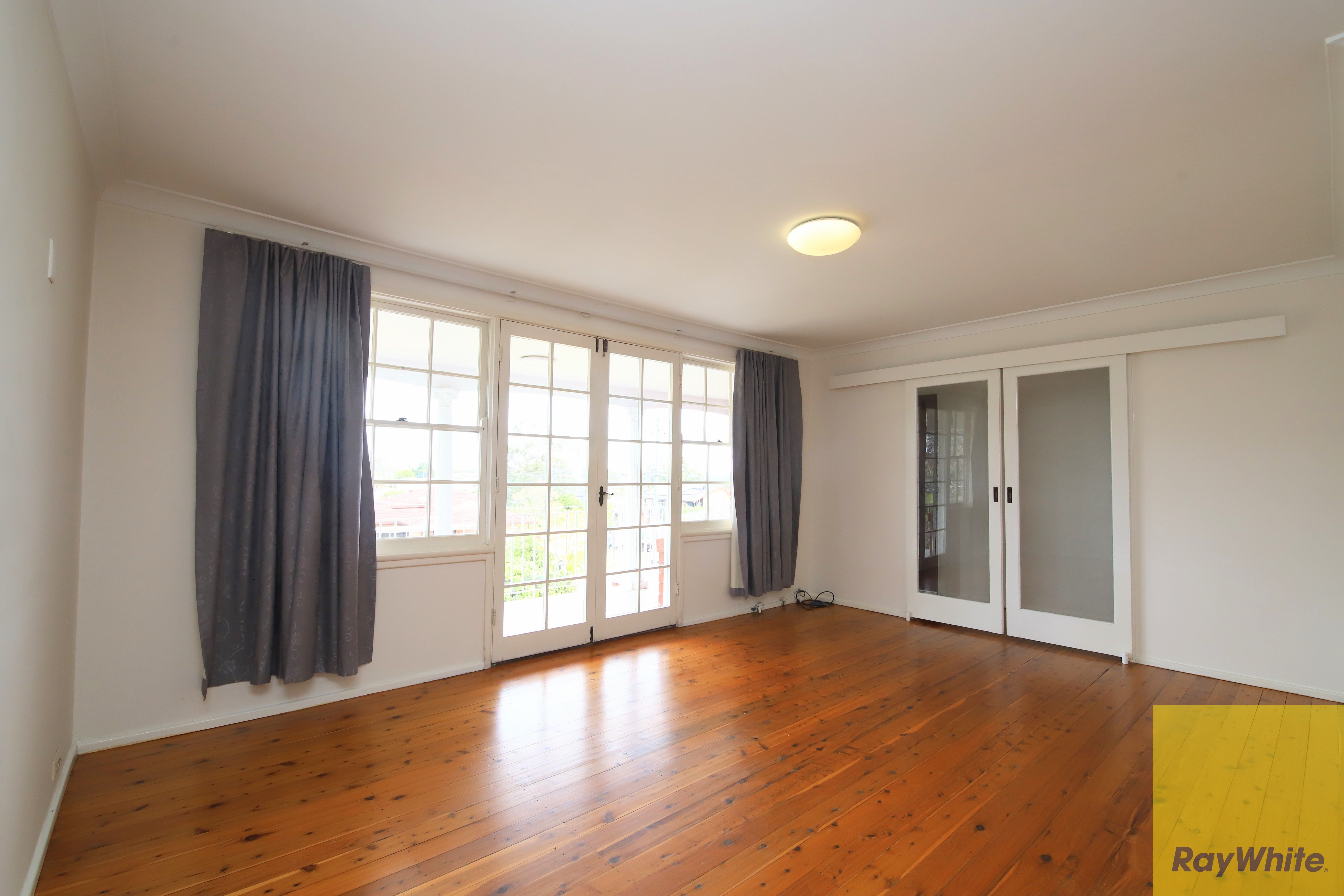 14 Donington Avenue — photo 7 of 11