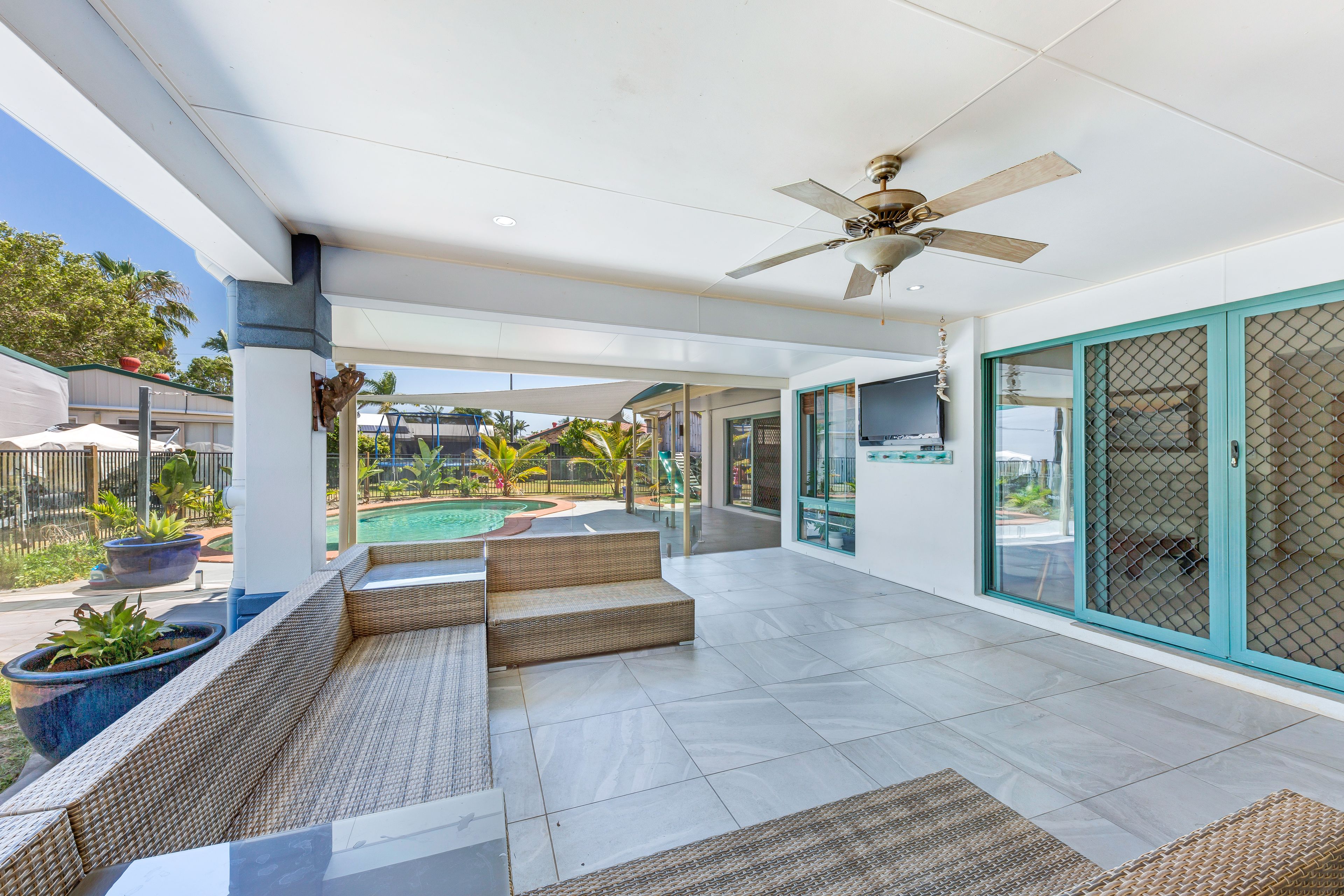 1 Sweetgum Court, Currimundi, QLD 4551