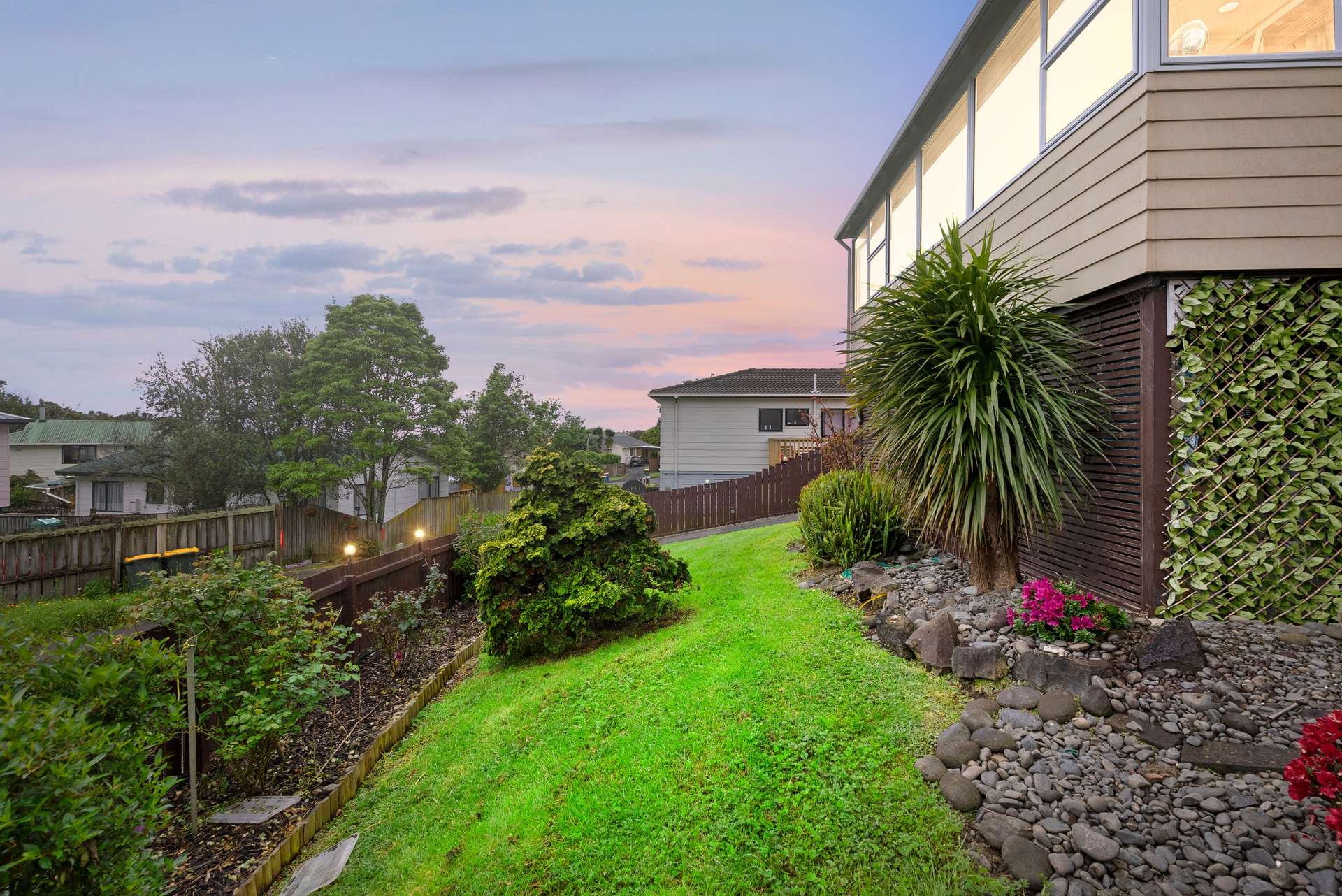 1/7 Danube Lane, Glen Eden, Waitakere City Real Estate Ray White