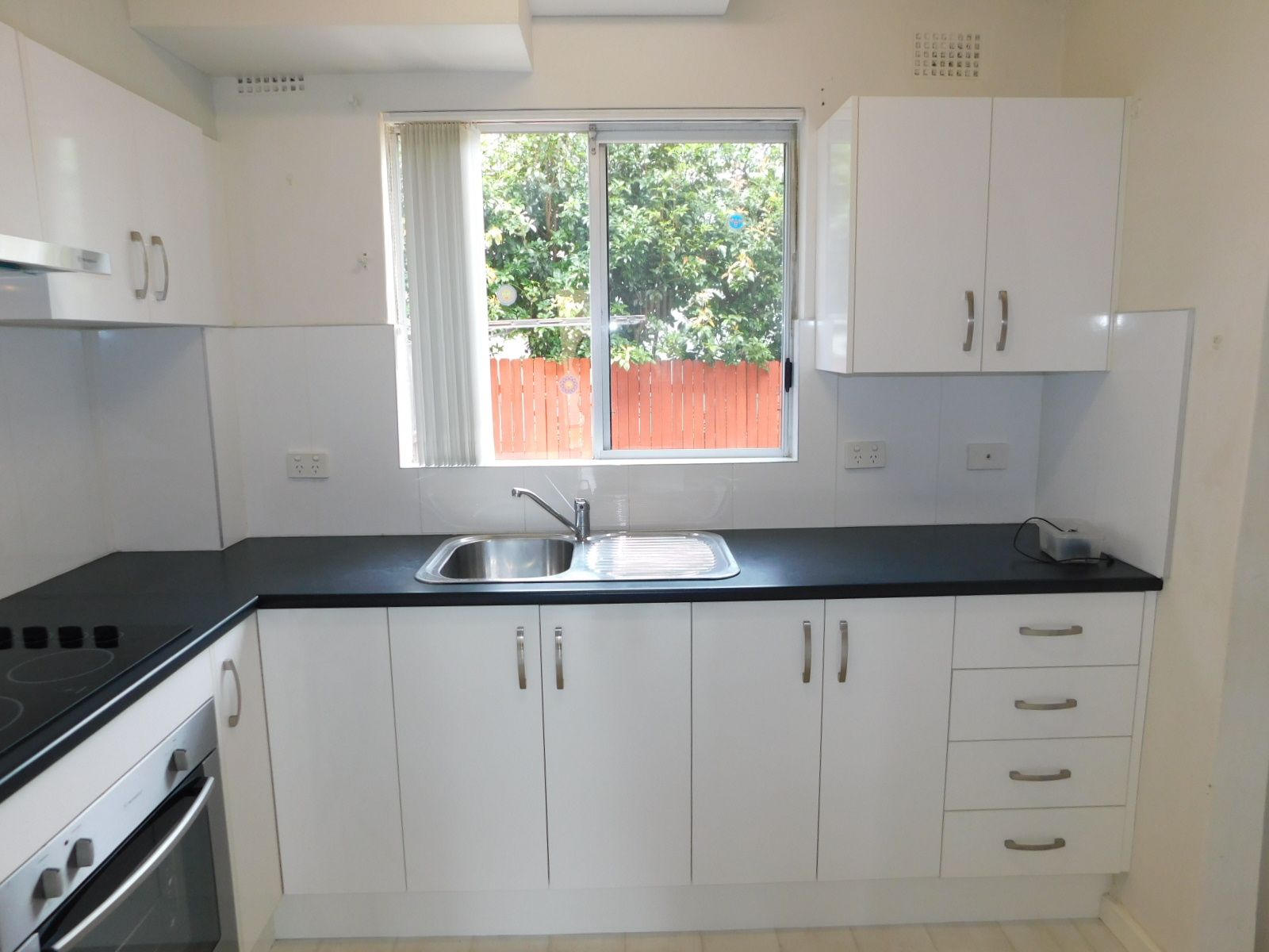 10/15-17 Turner Esplanade, East Corrimal, NSW 2518